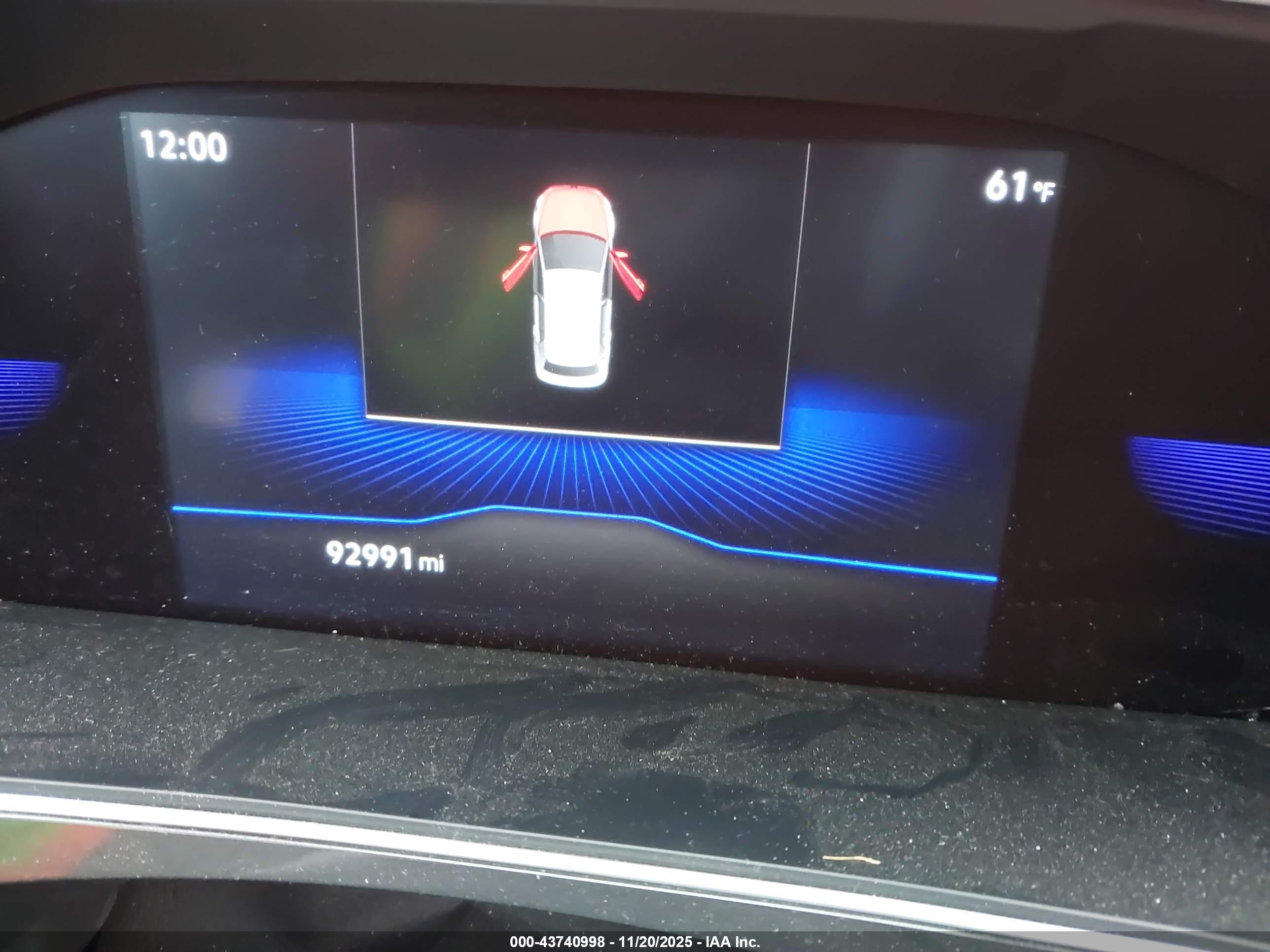 VOLKSWAGEN TIGUAN image 7