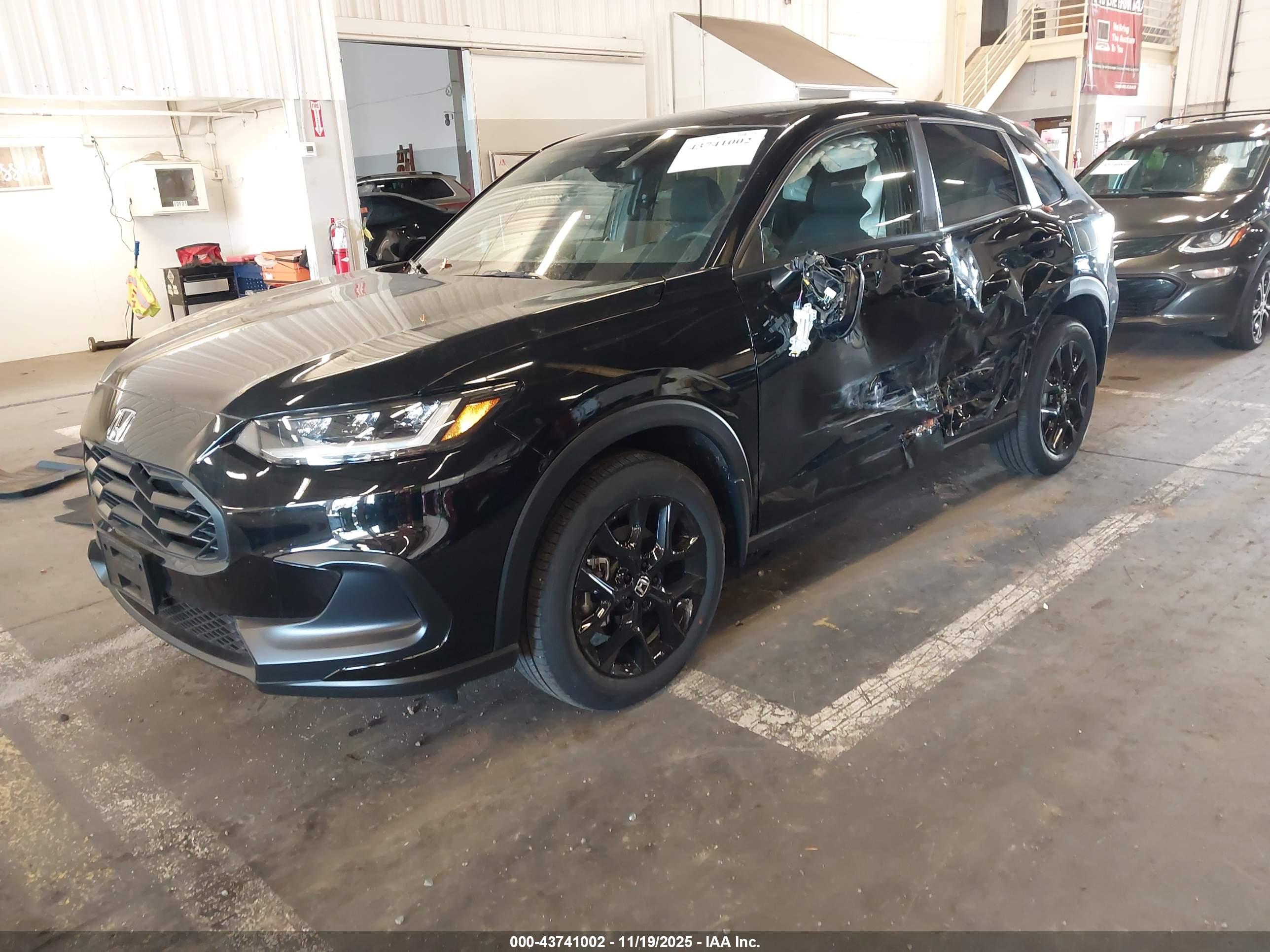 HONDA HR-V image 2