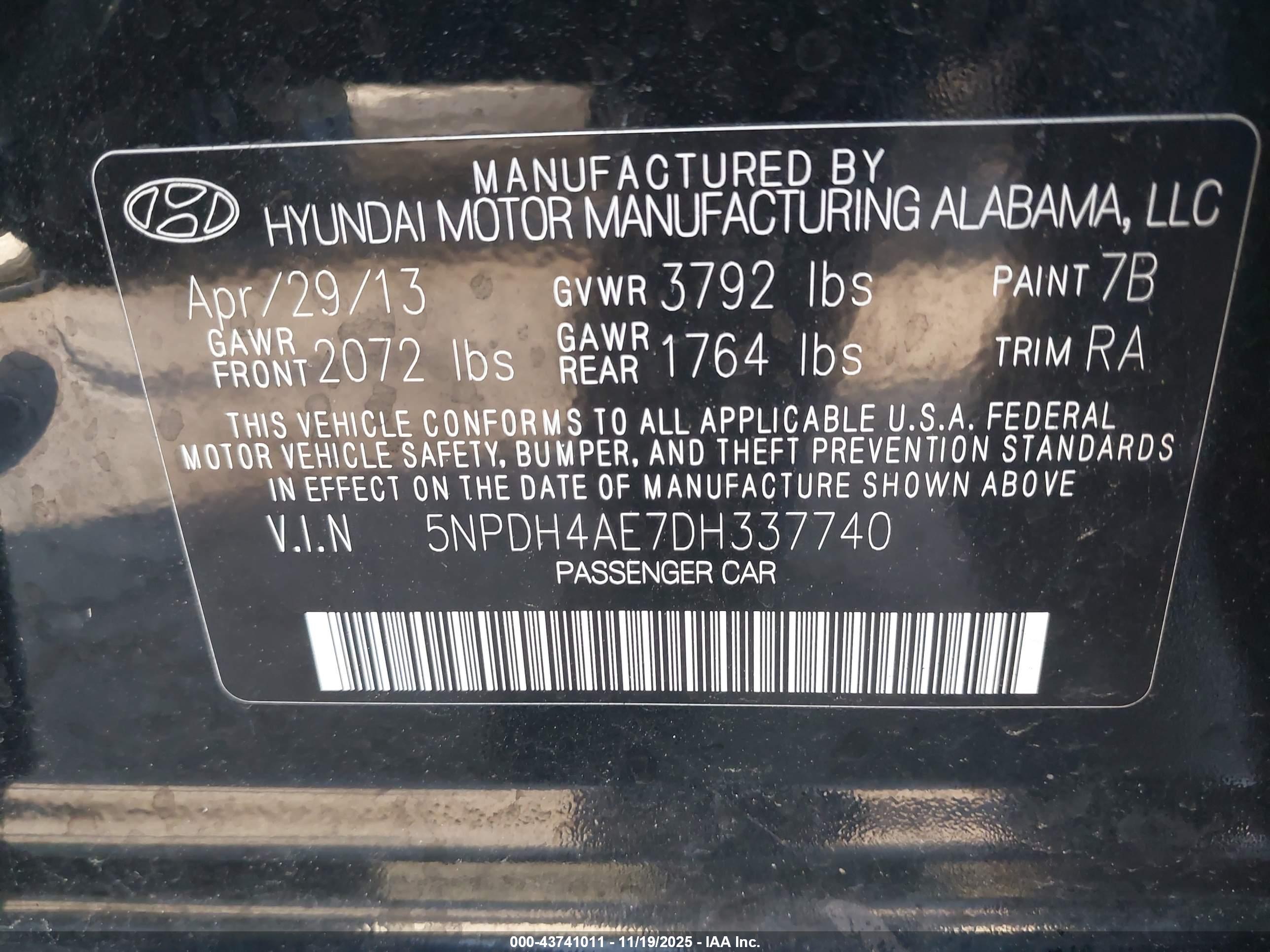 HYUNDAI ELANTRA image 9