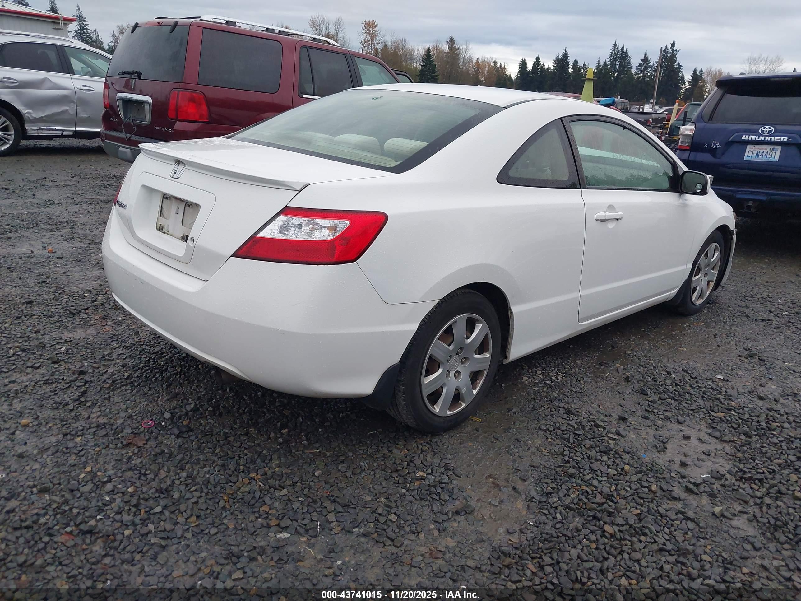 HONDA CIVIC image 4