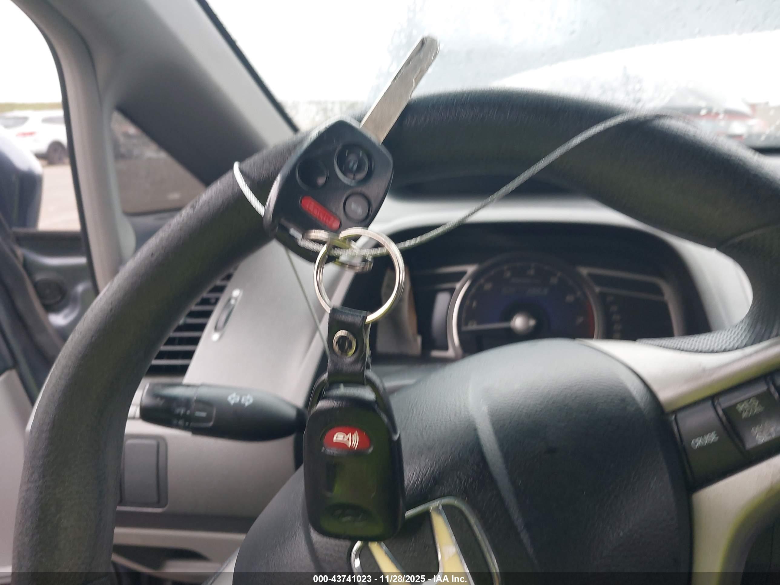 HONDA CIVIC image 11