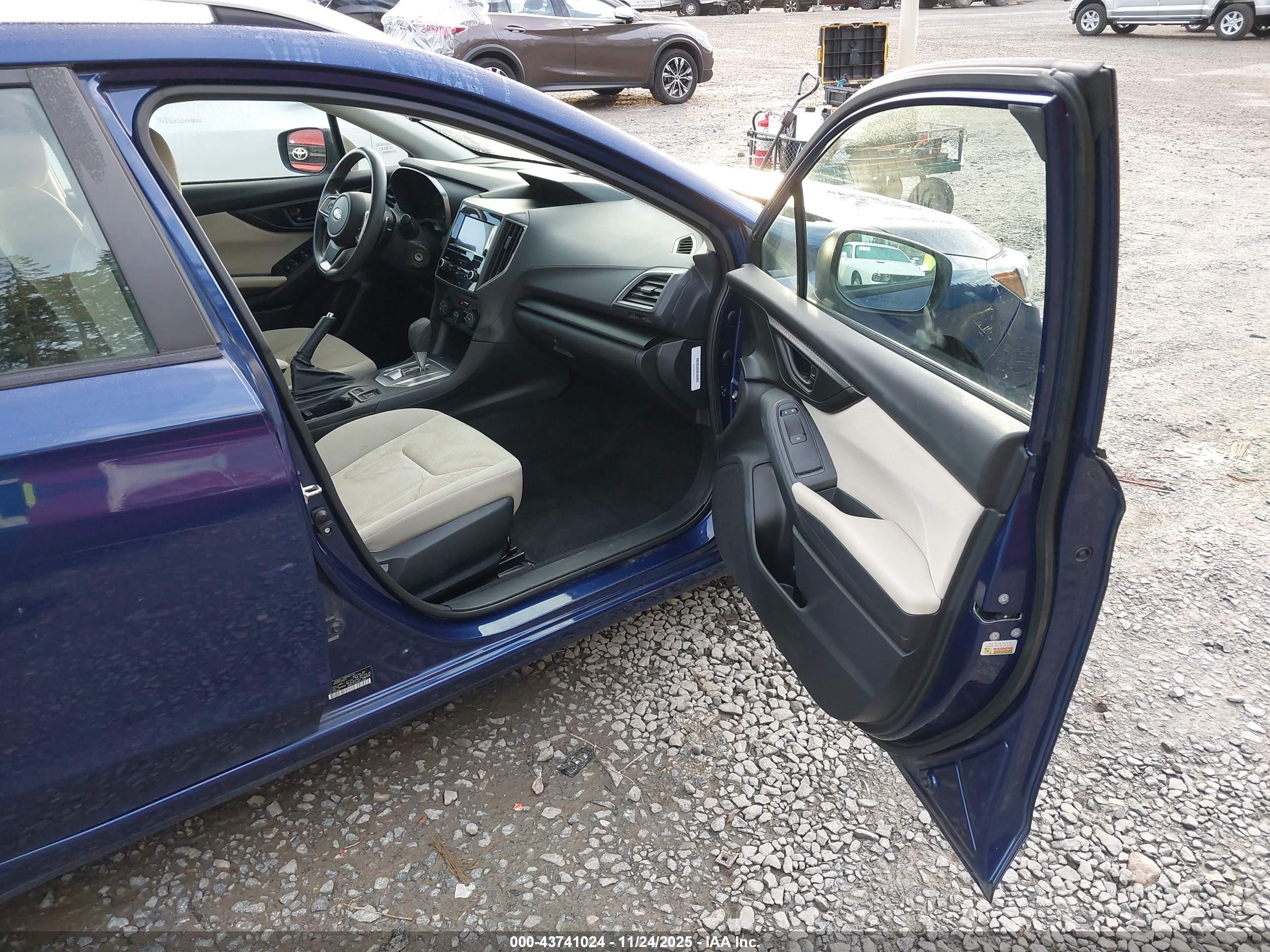 SUBARU IMPREZA image 5