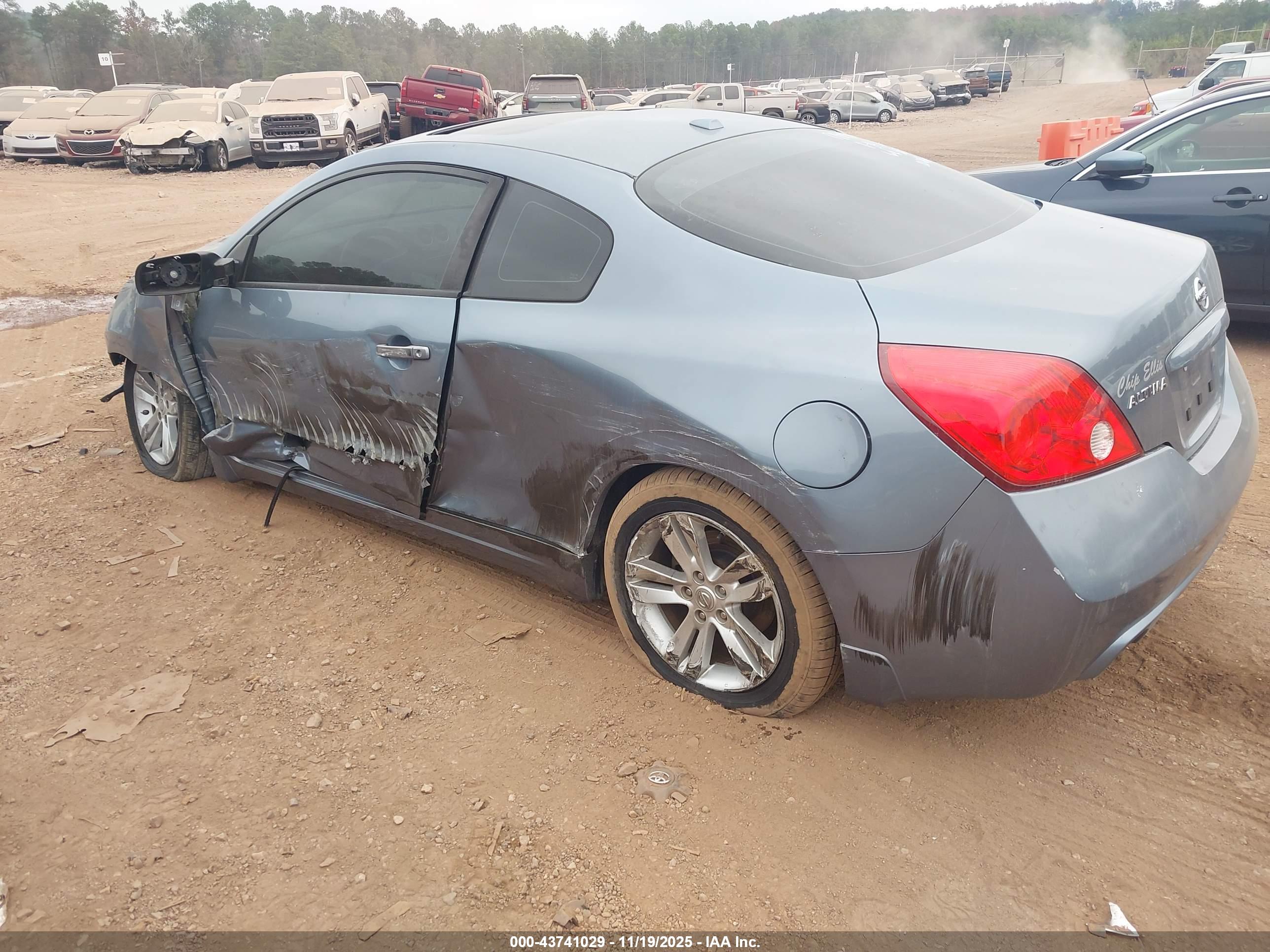 NISSAN ALTIMA image 3