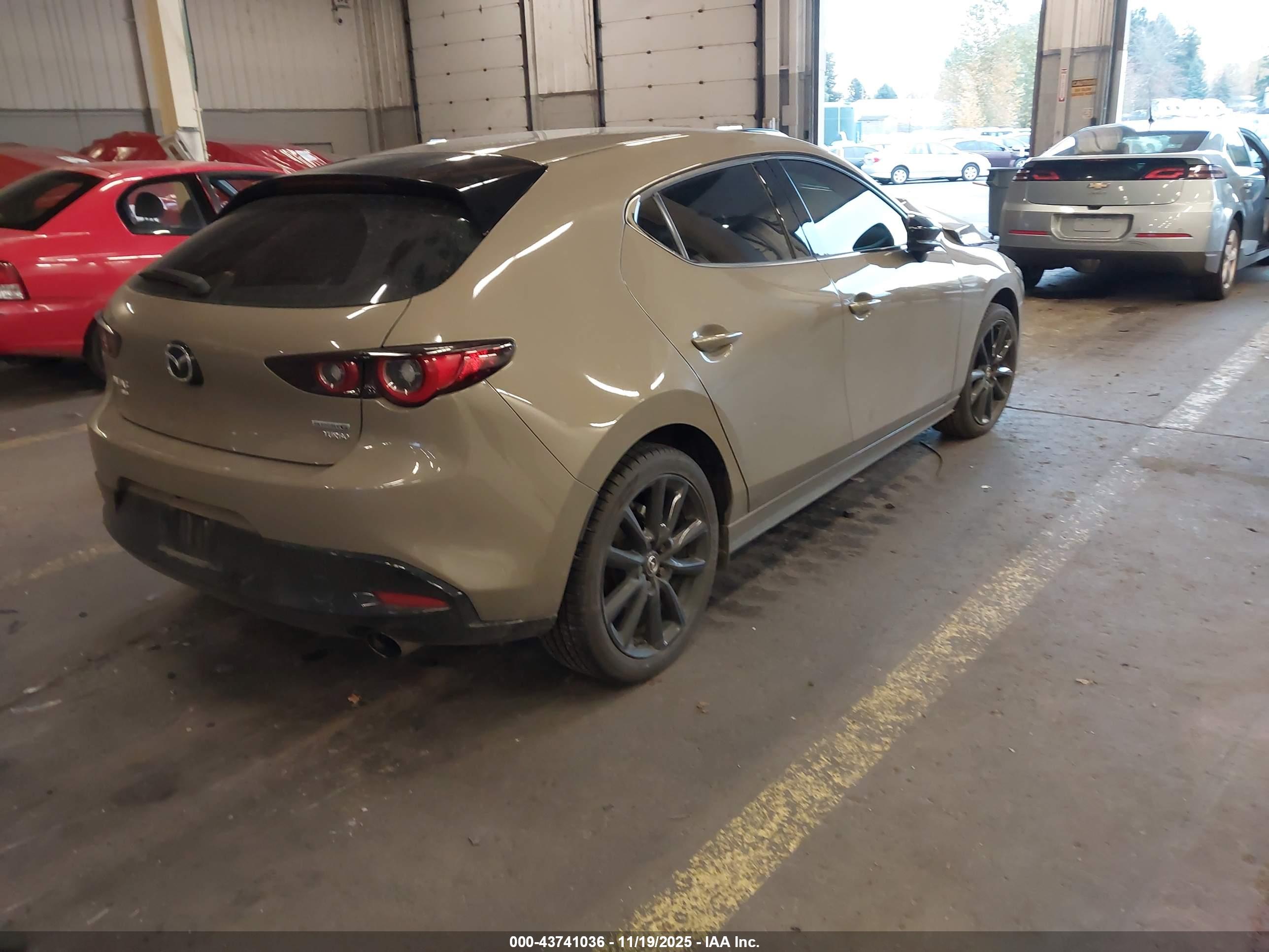 MAZDA MAZDA3 image 4