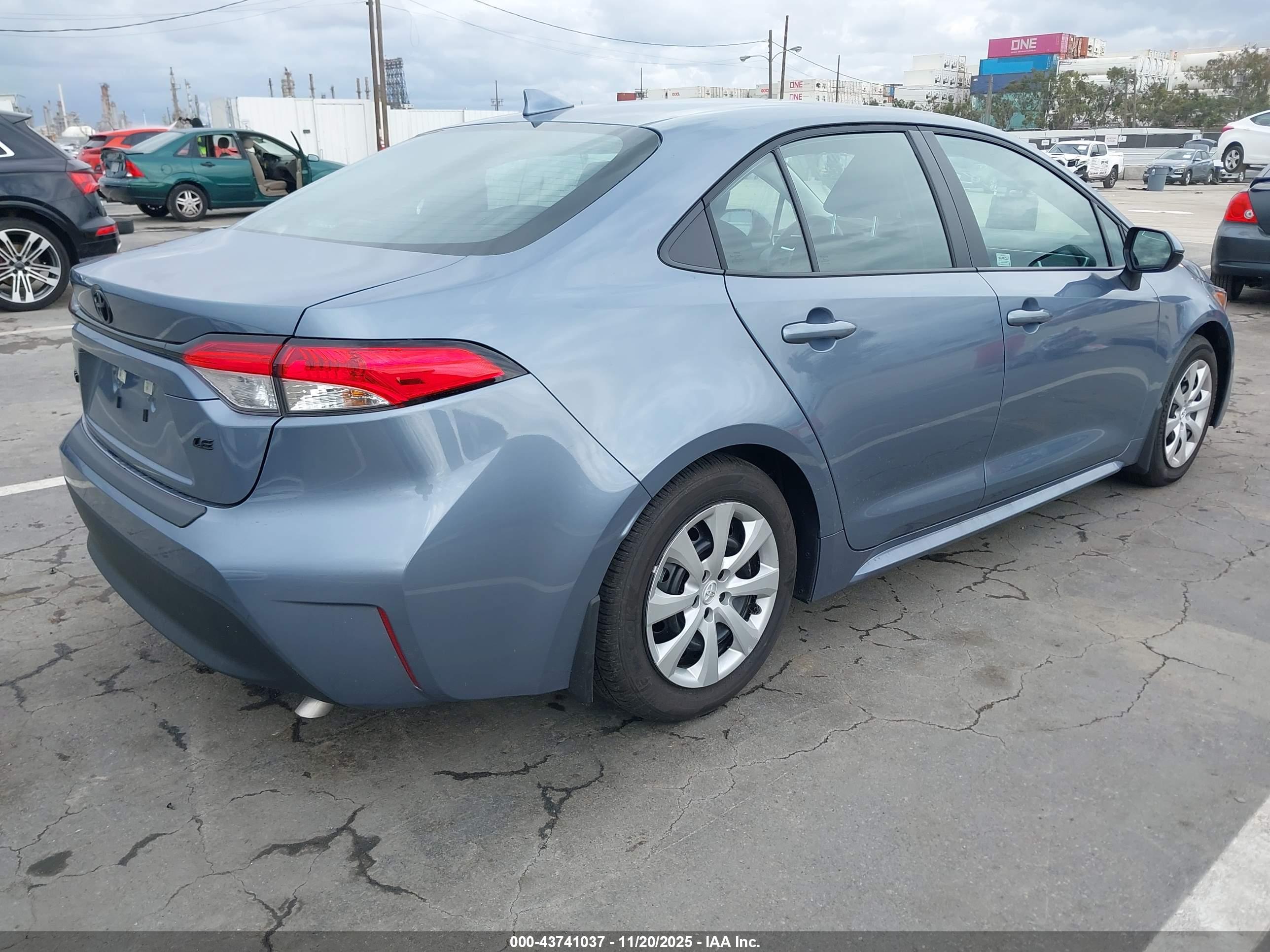 TOYOTA COROLLA image 4