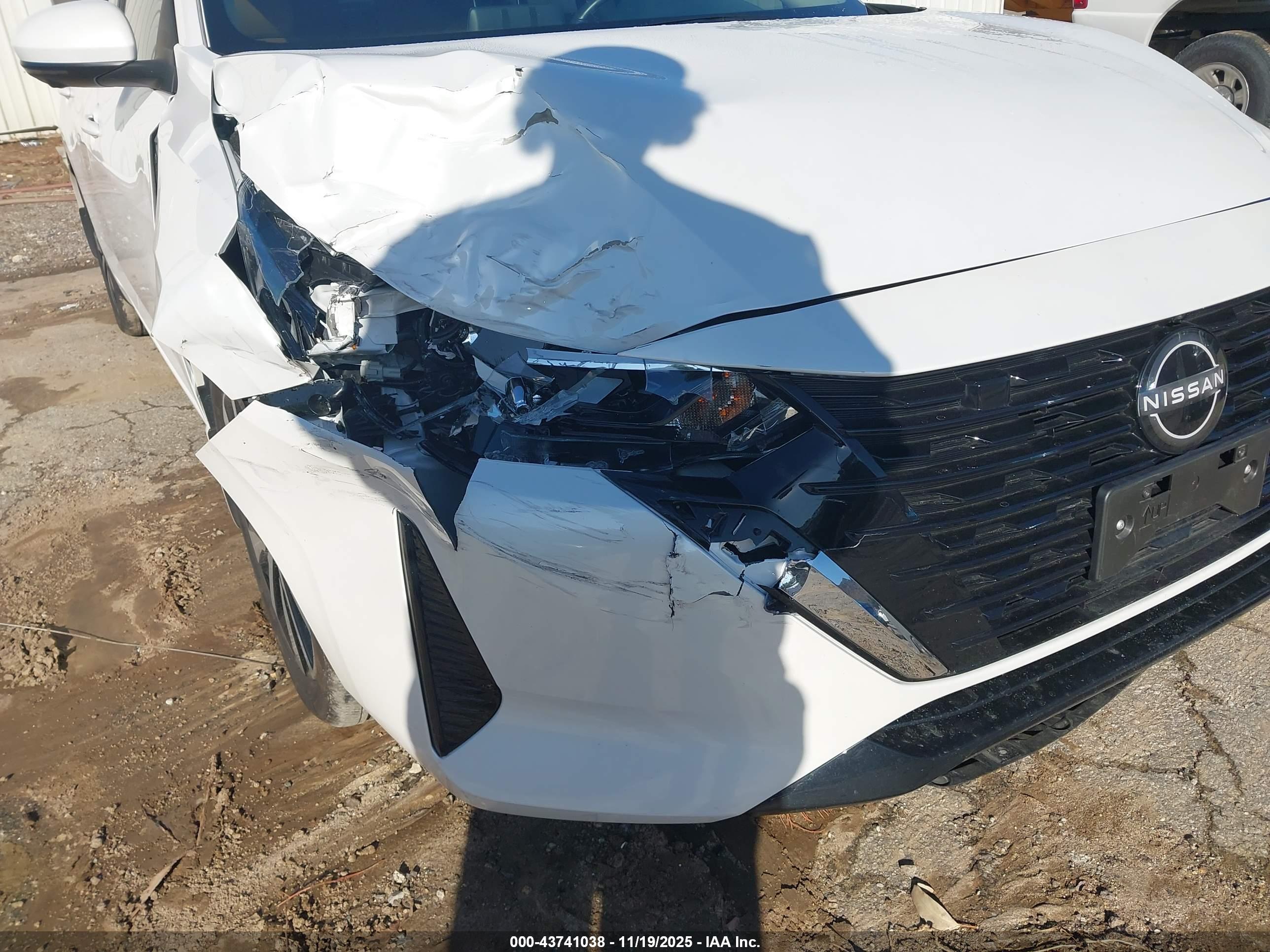 NISSAN SENTRA image 6