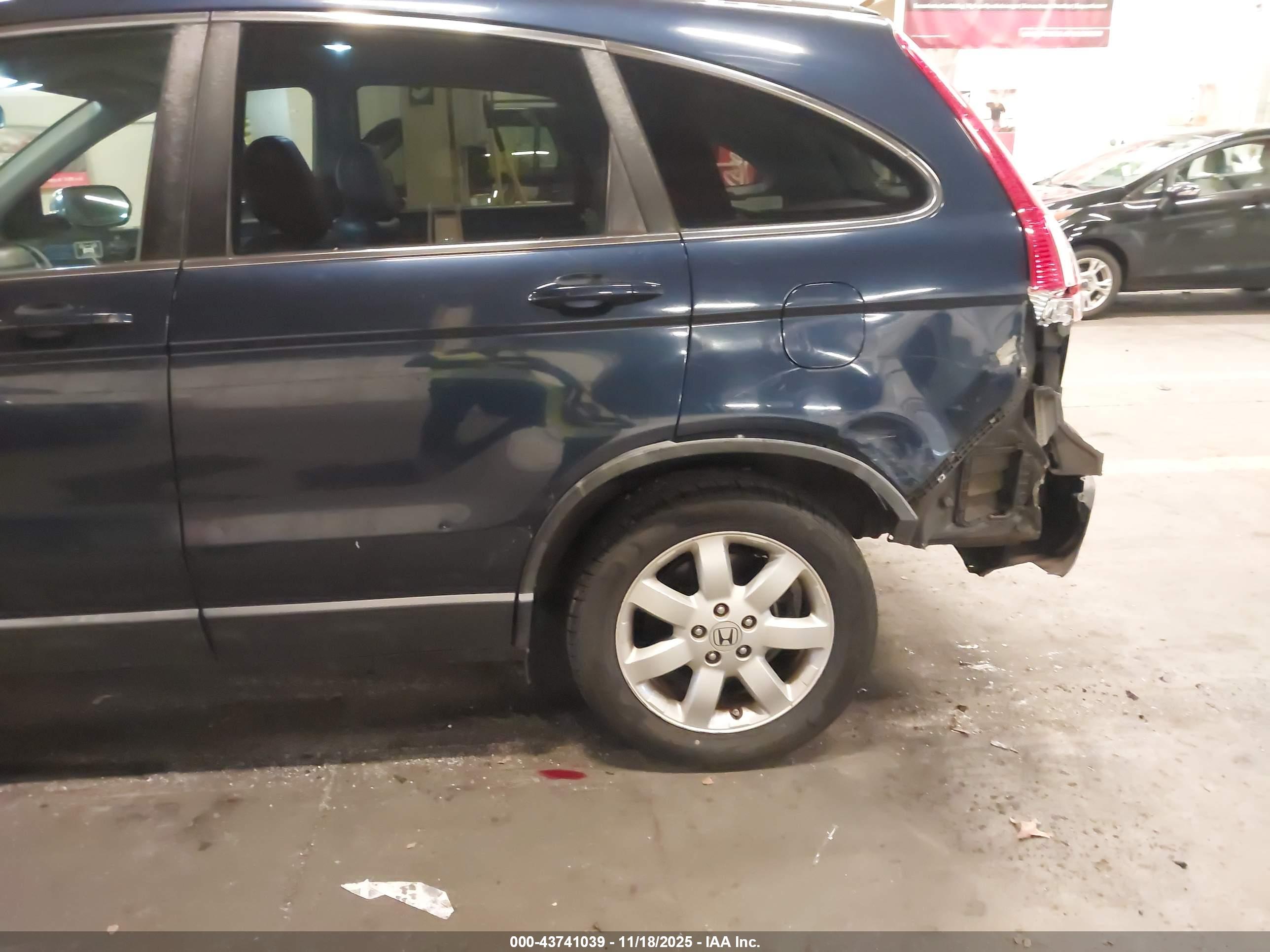HONDA CR-V image 6