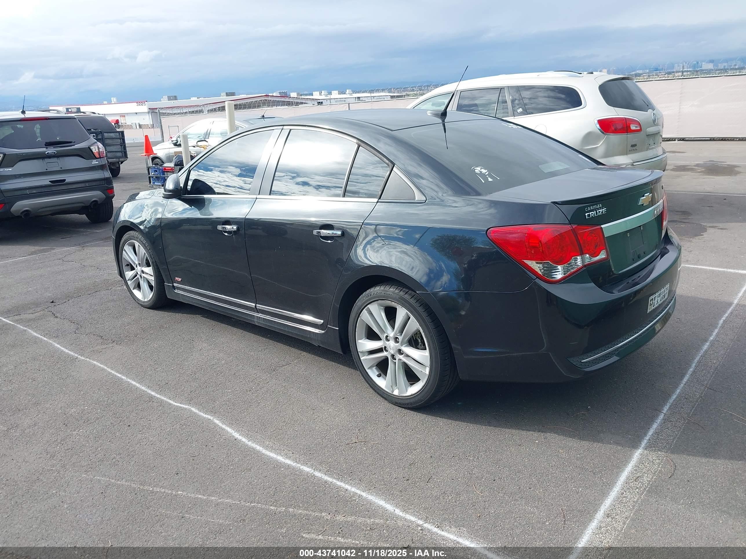 CHEVROLET CRUZE image 3