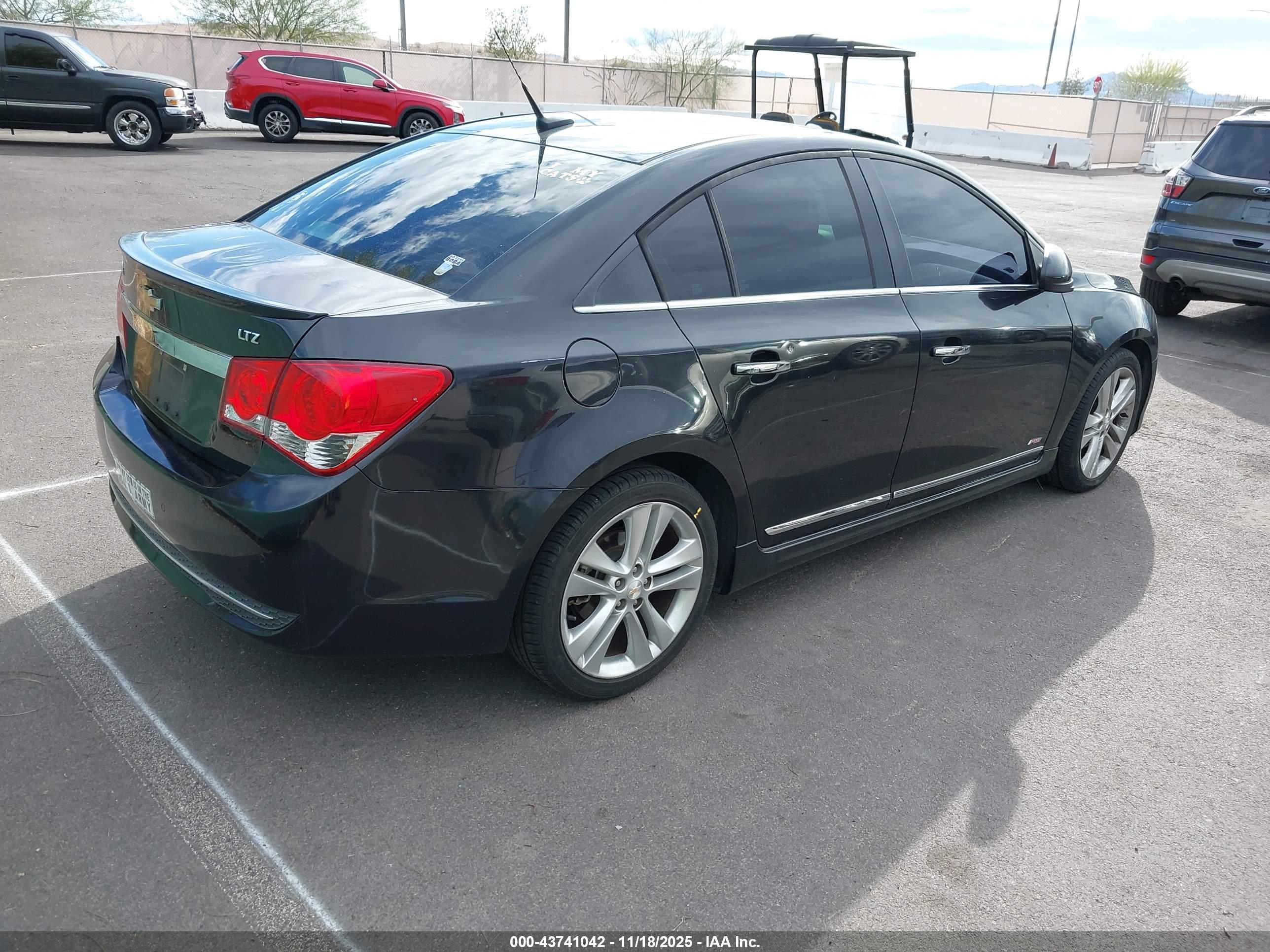 CHEVROLET CRUZE image 4