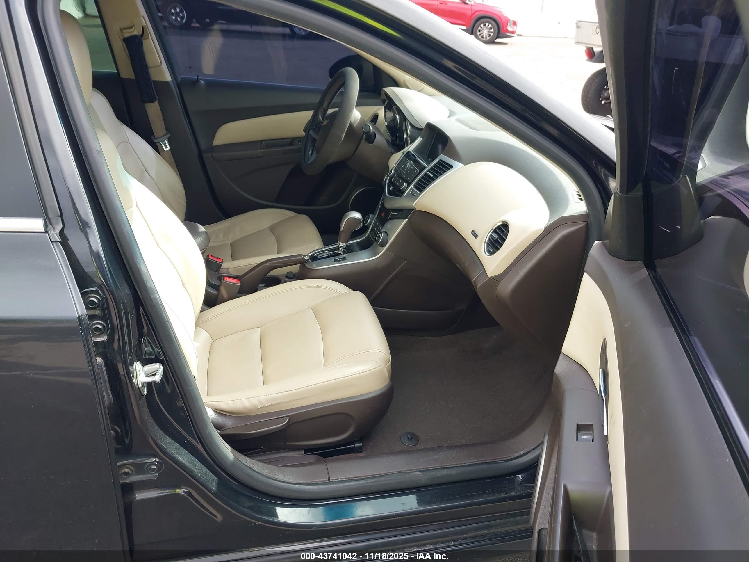 CHEVROLET CRUZE image 5