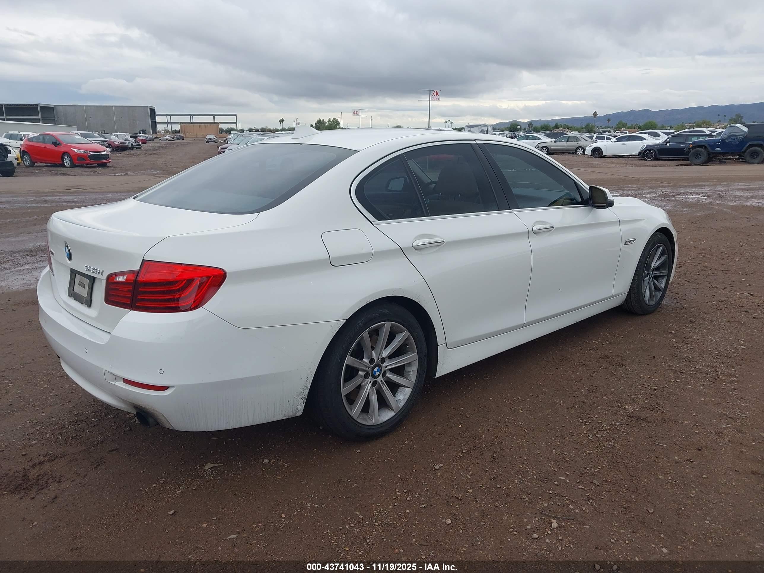 BMW 535I image 4