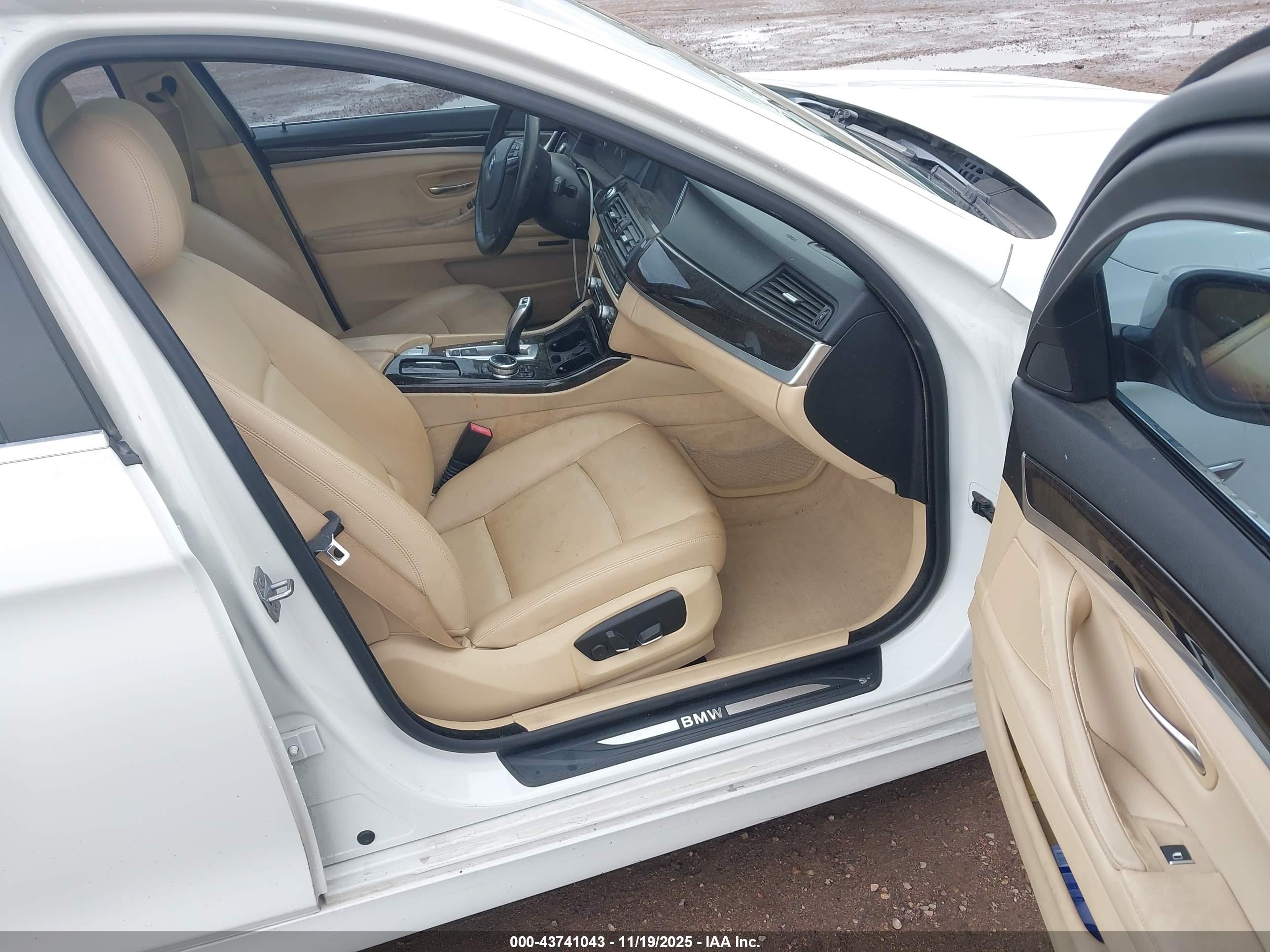 BMW 535I image 5
