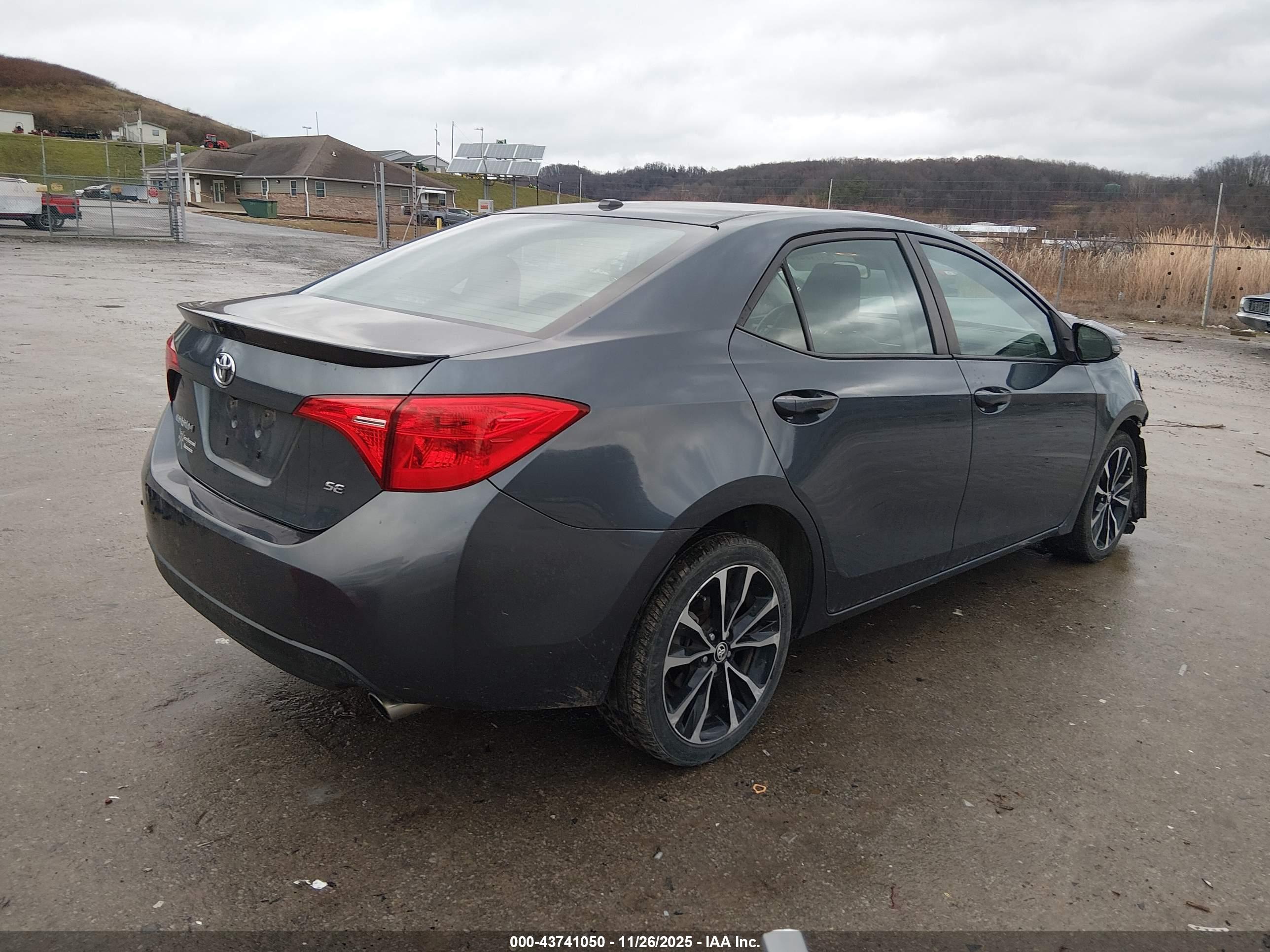 TOYOTA COROLLA image 4