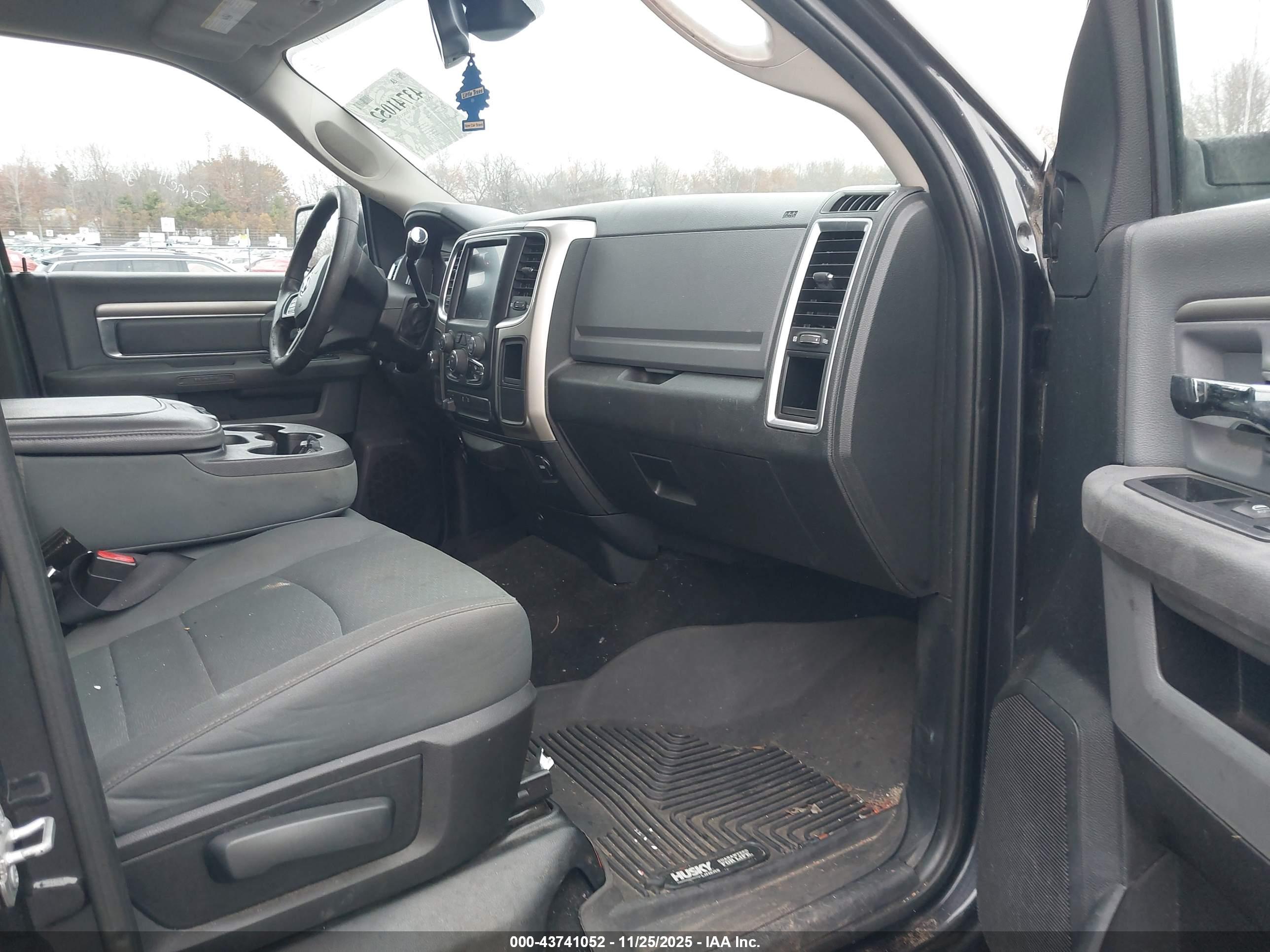 RAM 2500 image 5
