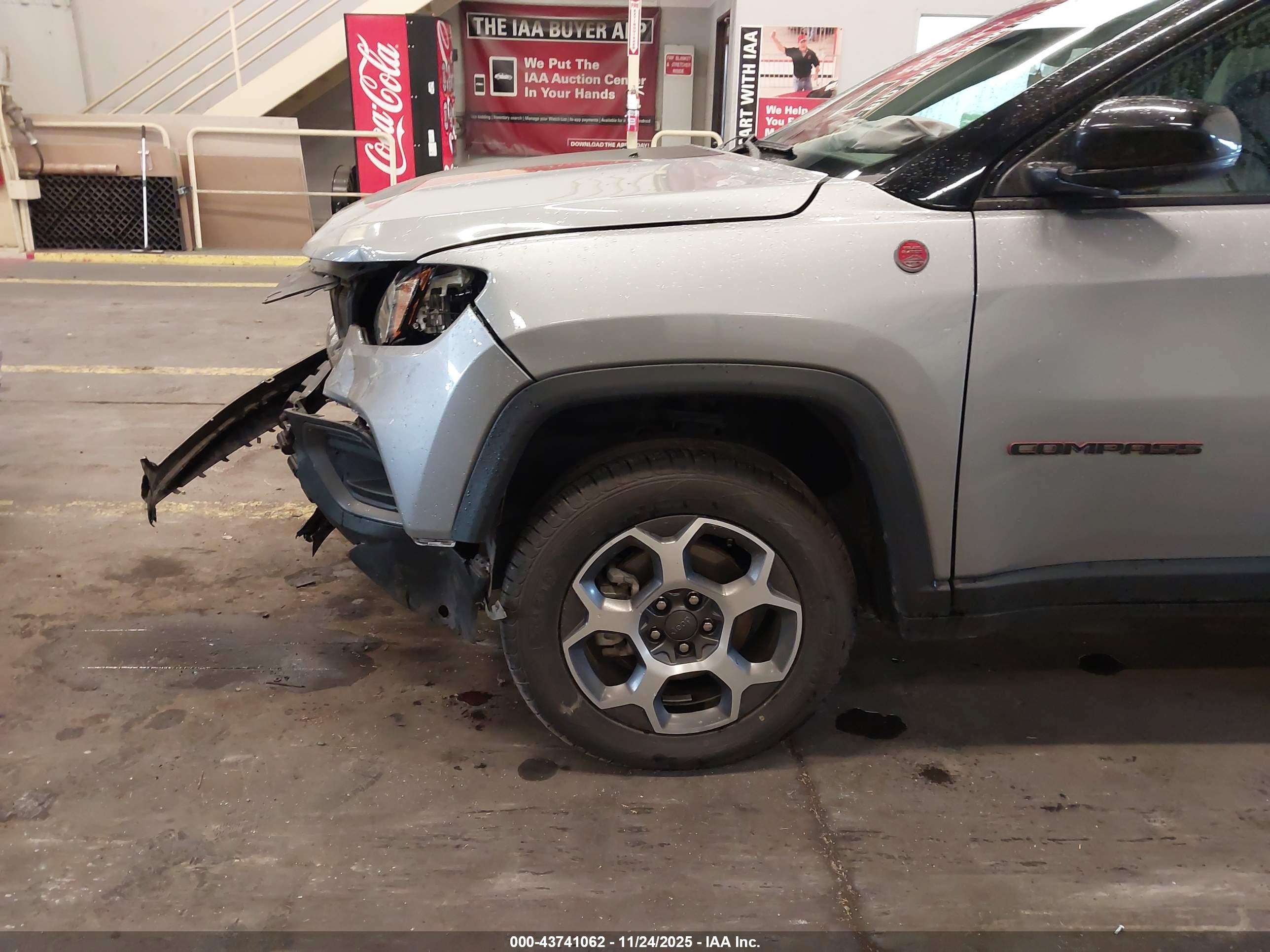 JEEP COMPASS image 6