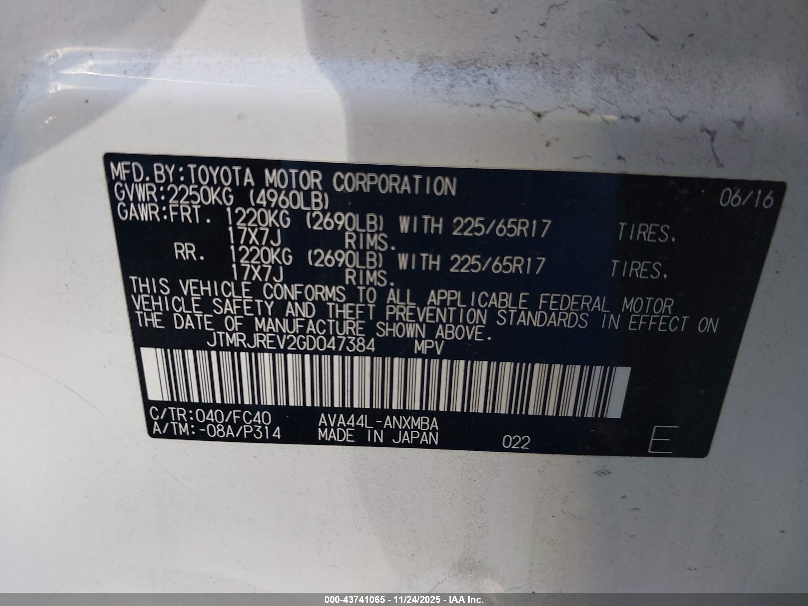 TOYOTA RAV4 image 9