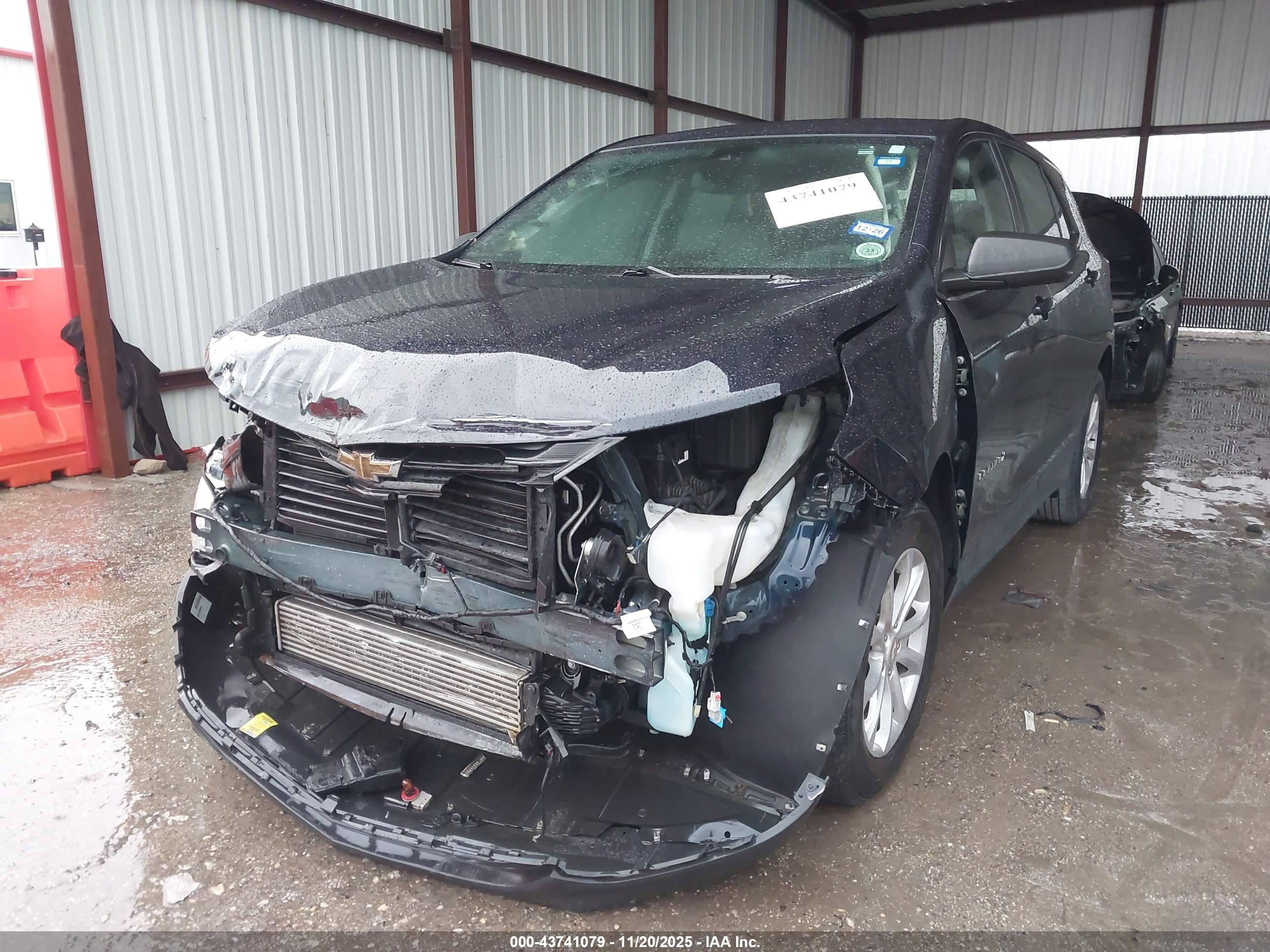 CHEVROLET EQUINOX image 2