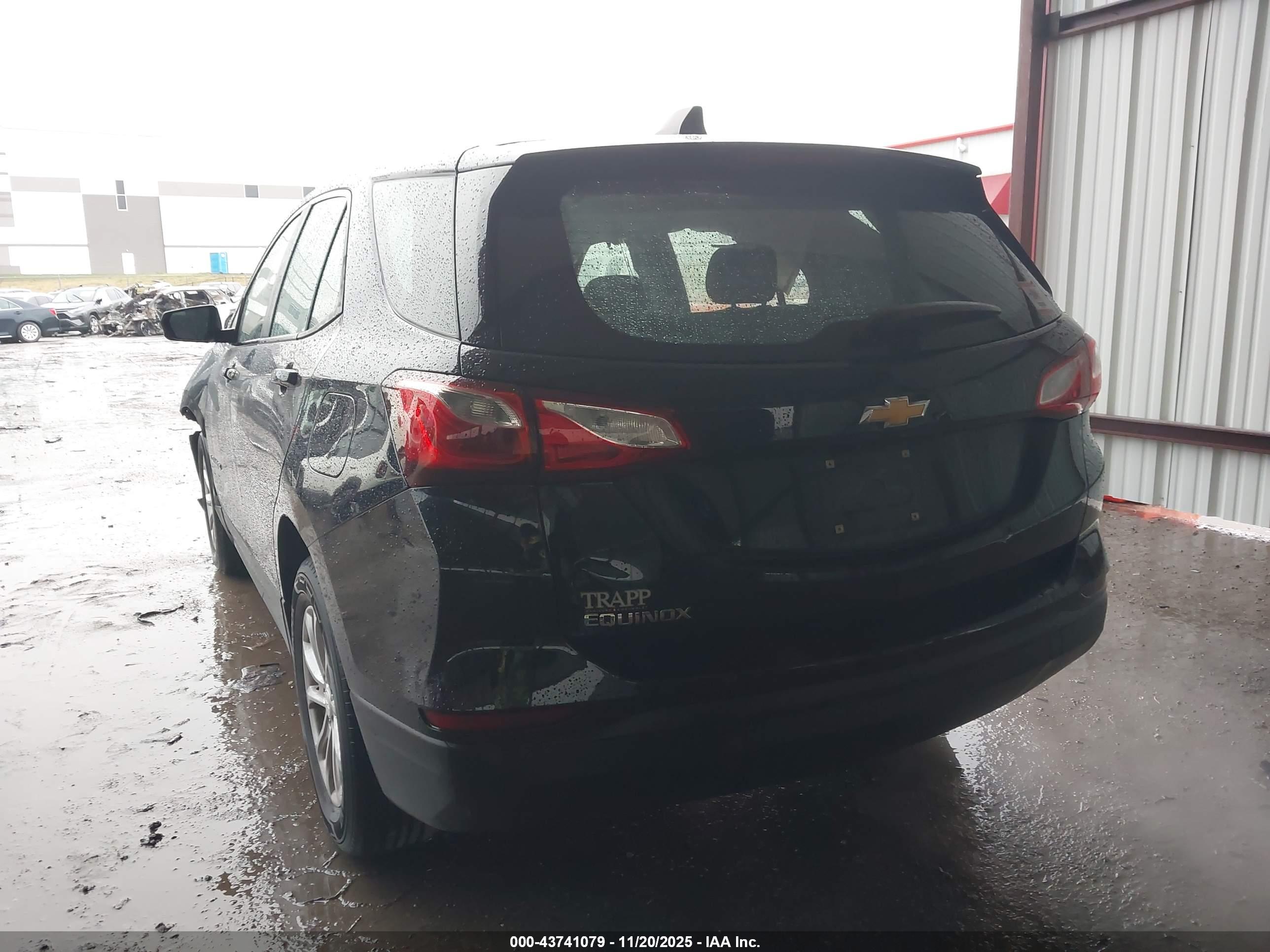 CHEVROLET EQUINOX image 3