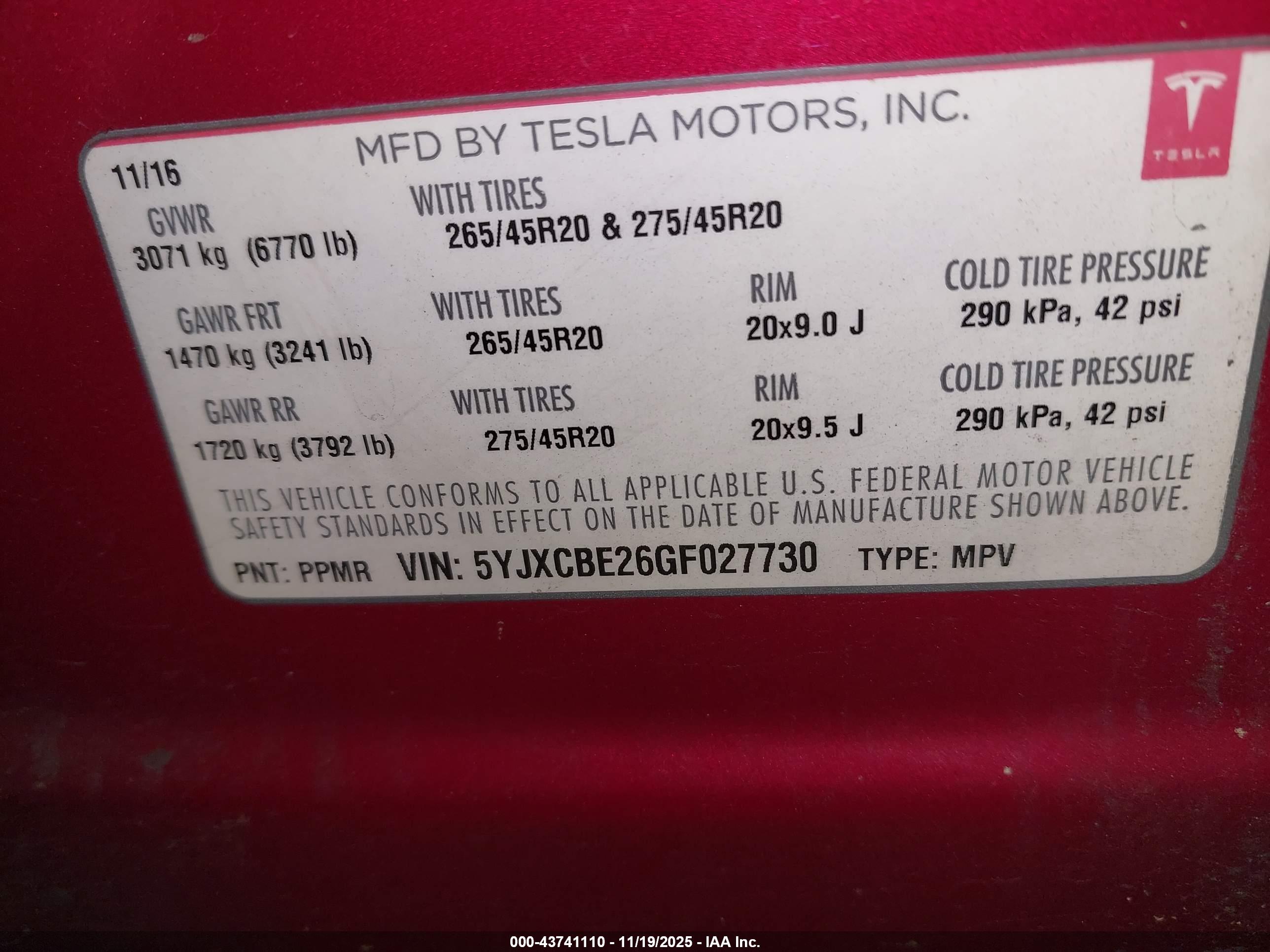 TESLA MODEL image 9