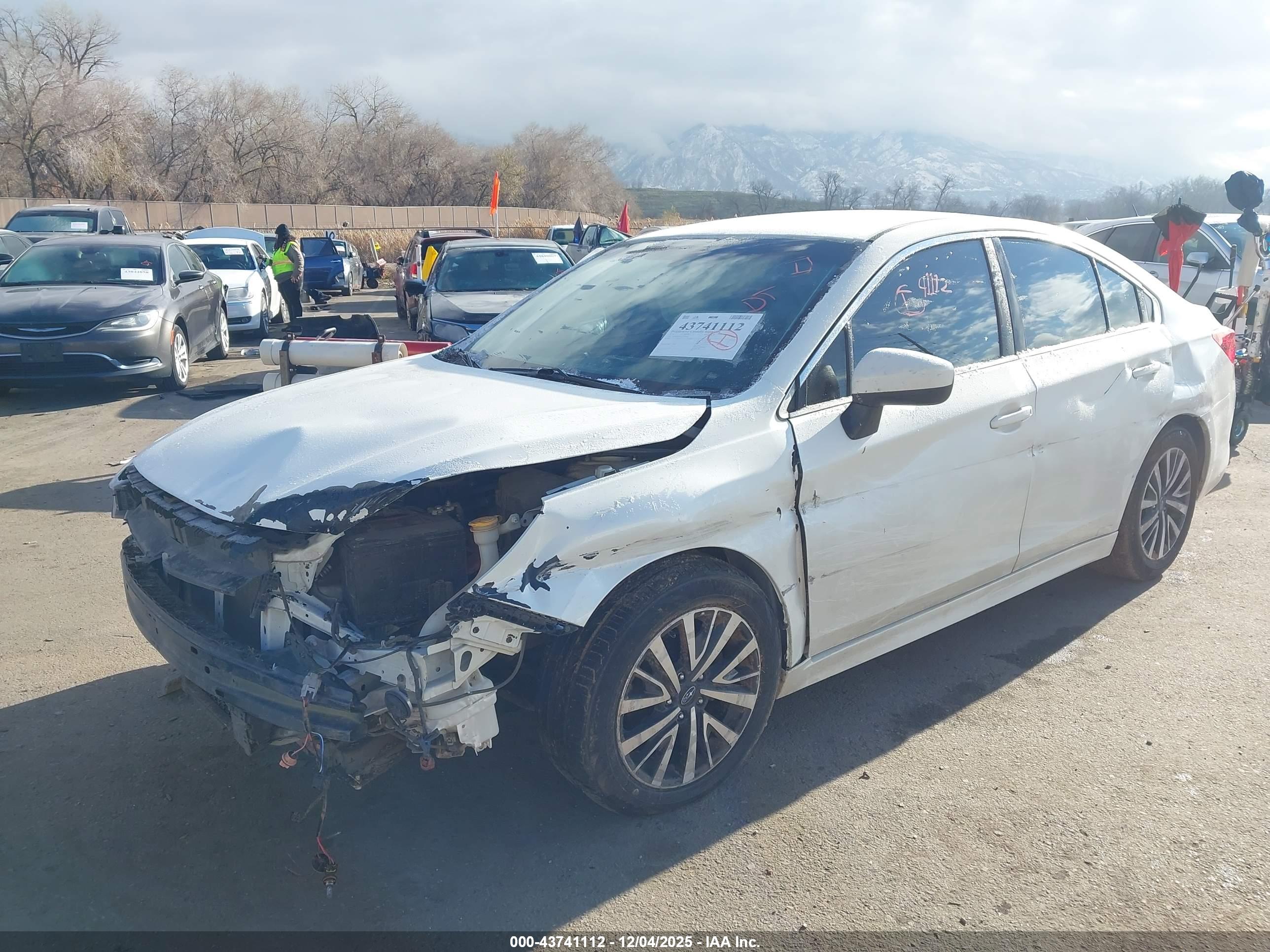 SUBARU LEGACY image 2