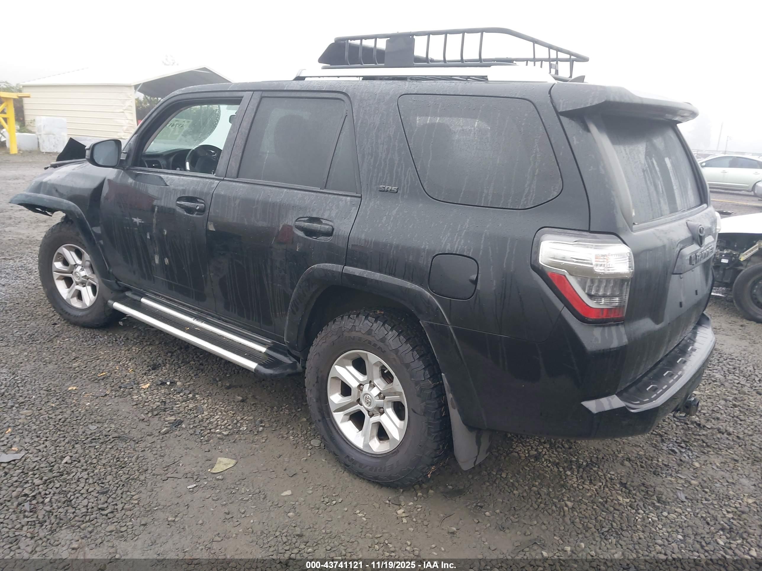 TOYOTA 4RUNNER image 3