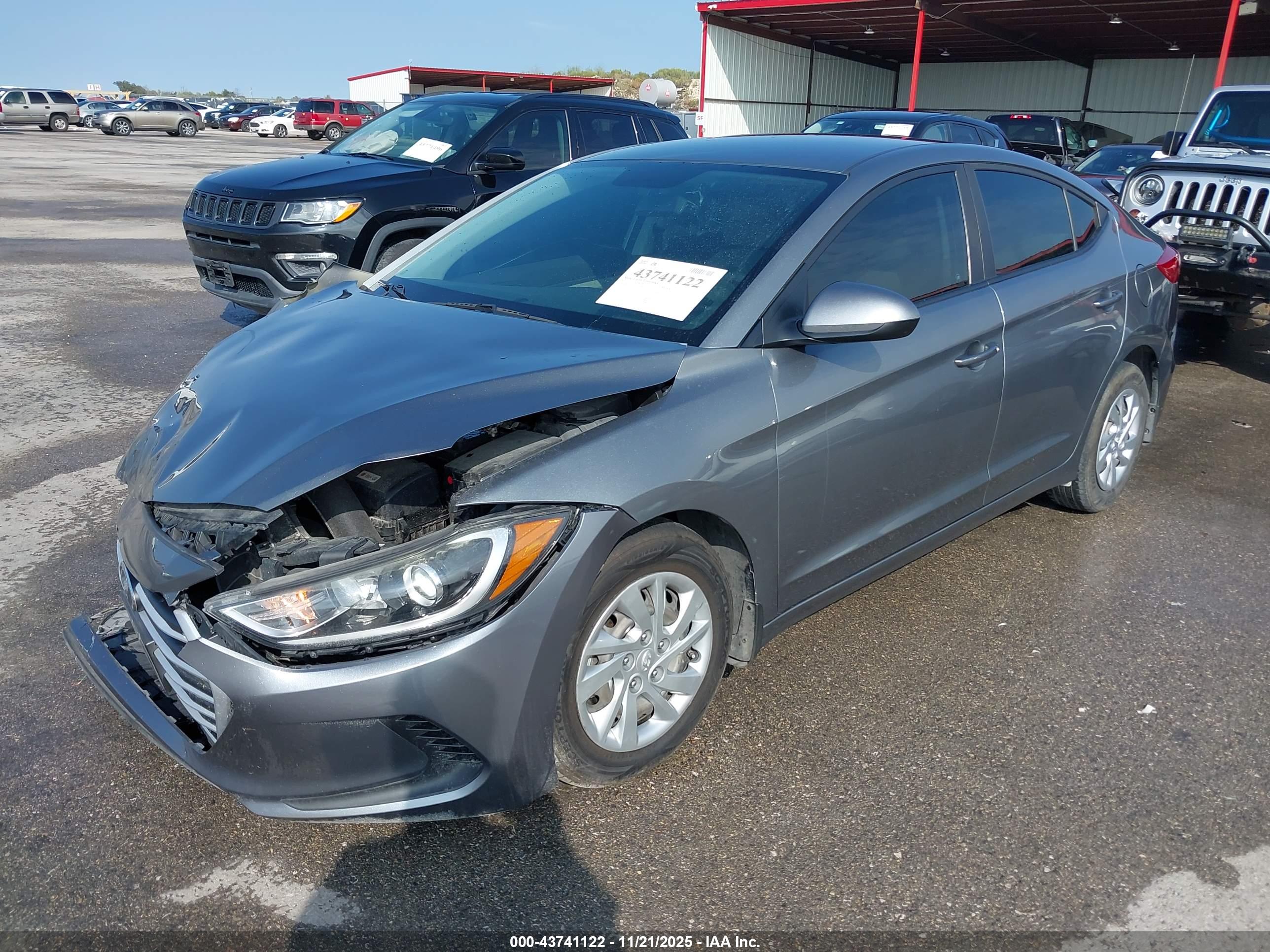 HYUNDAI ELANTRA image 2