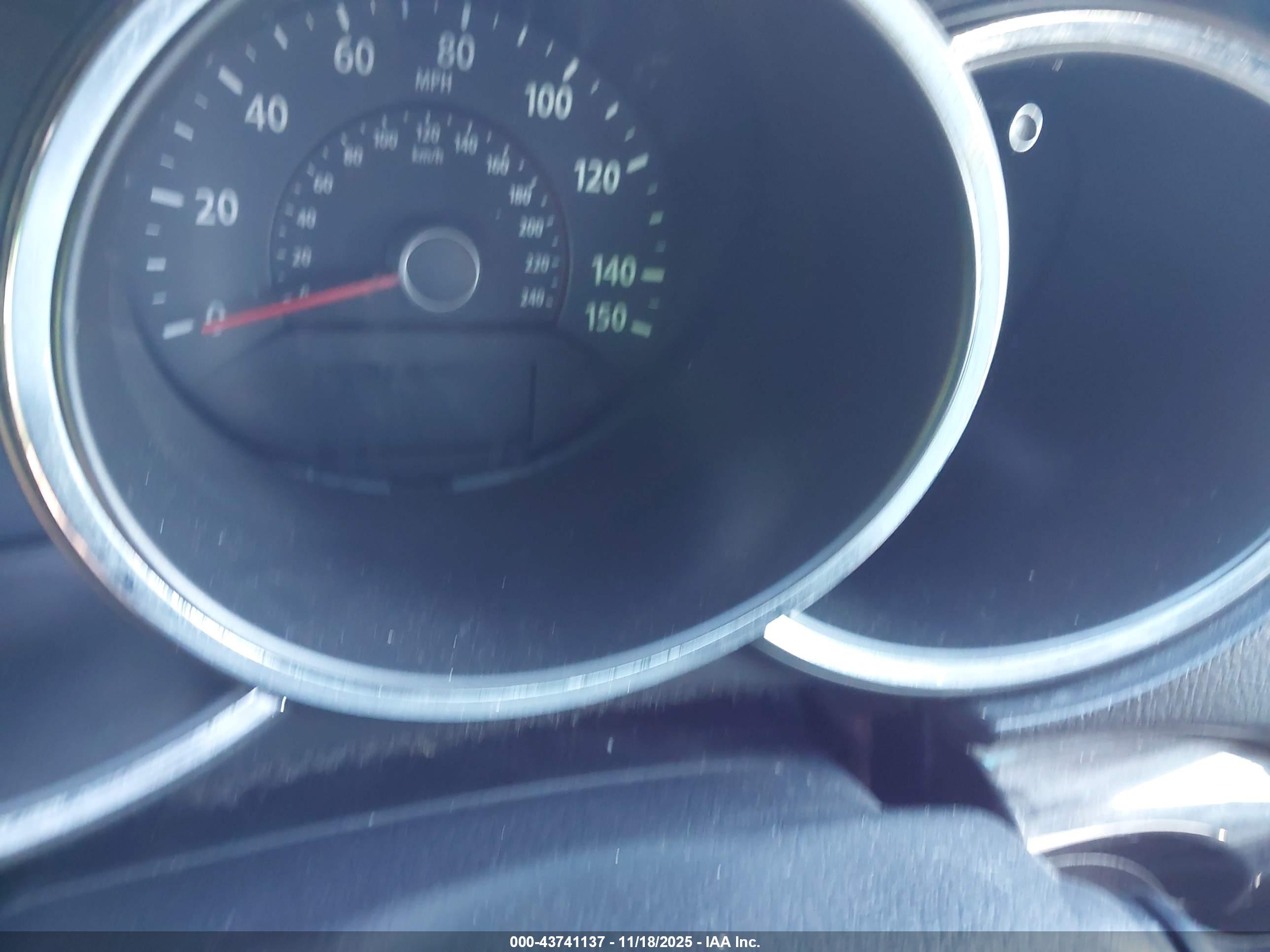 KIA SORENTO image 7