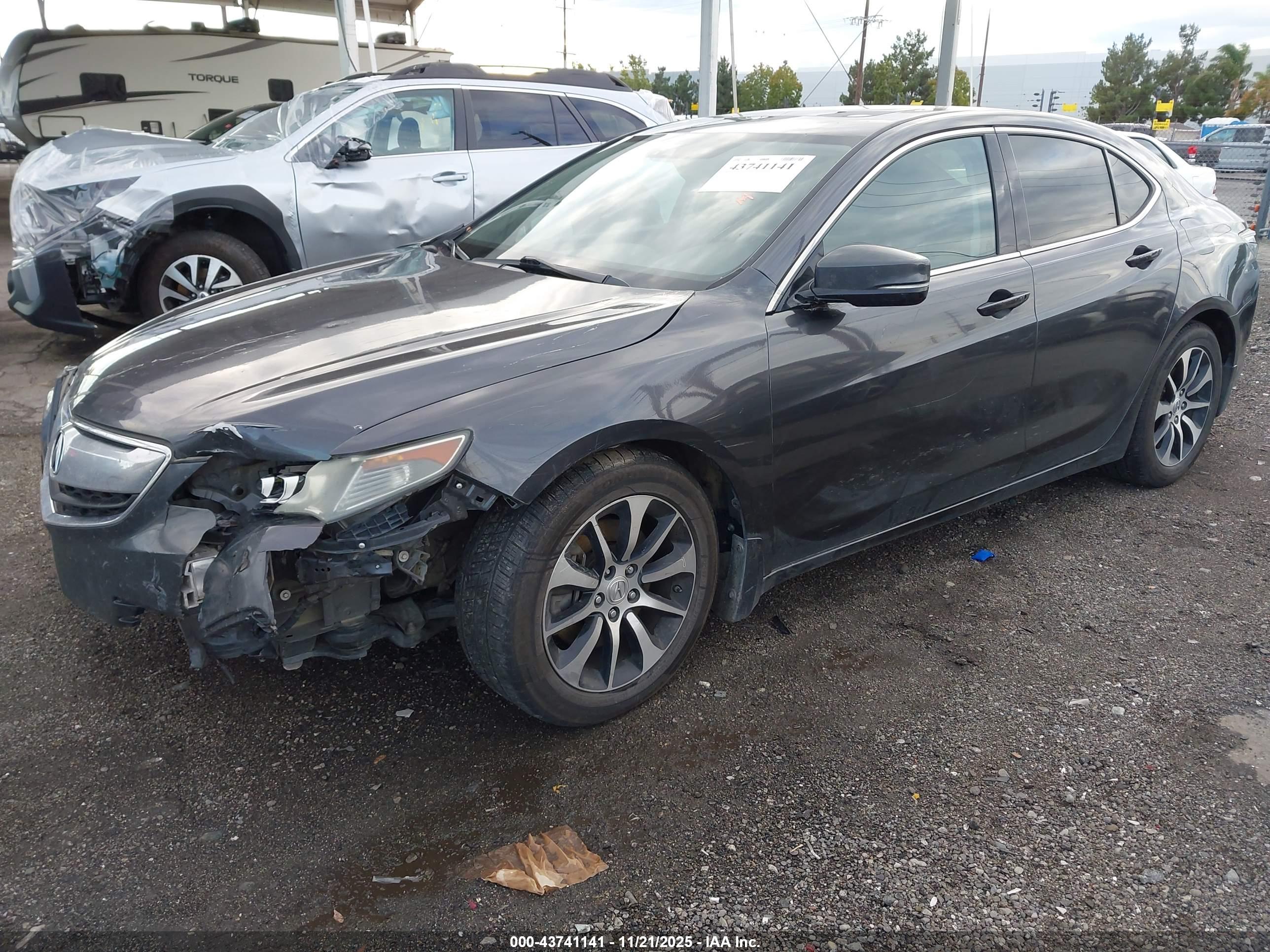 ACURA TLX image 2