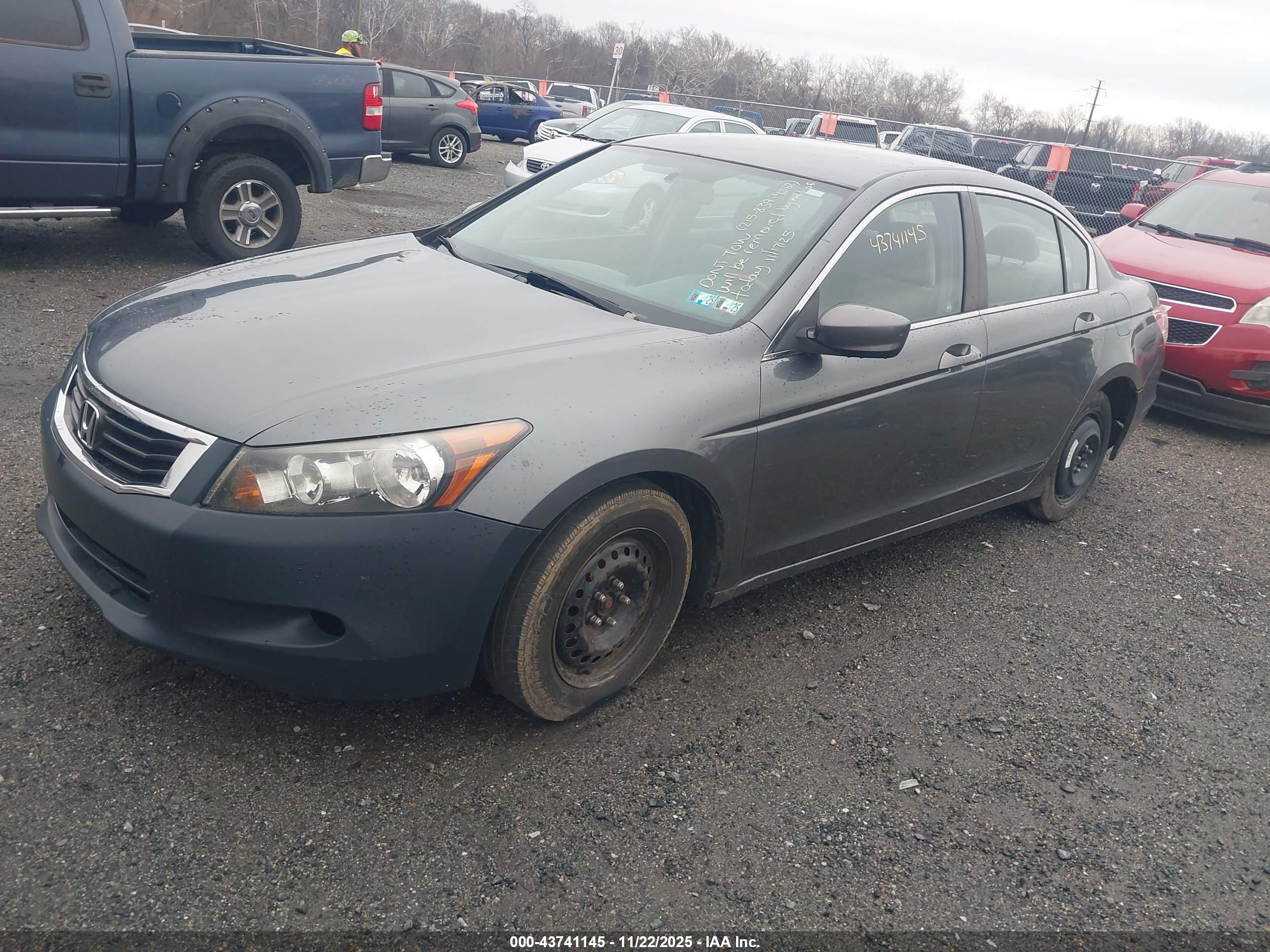 HONDA ACCORD image 2