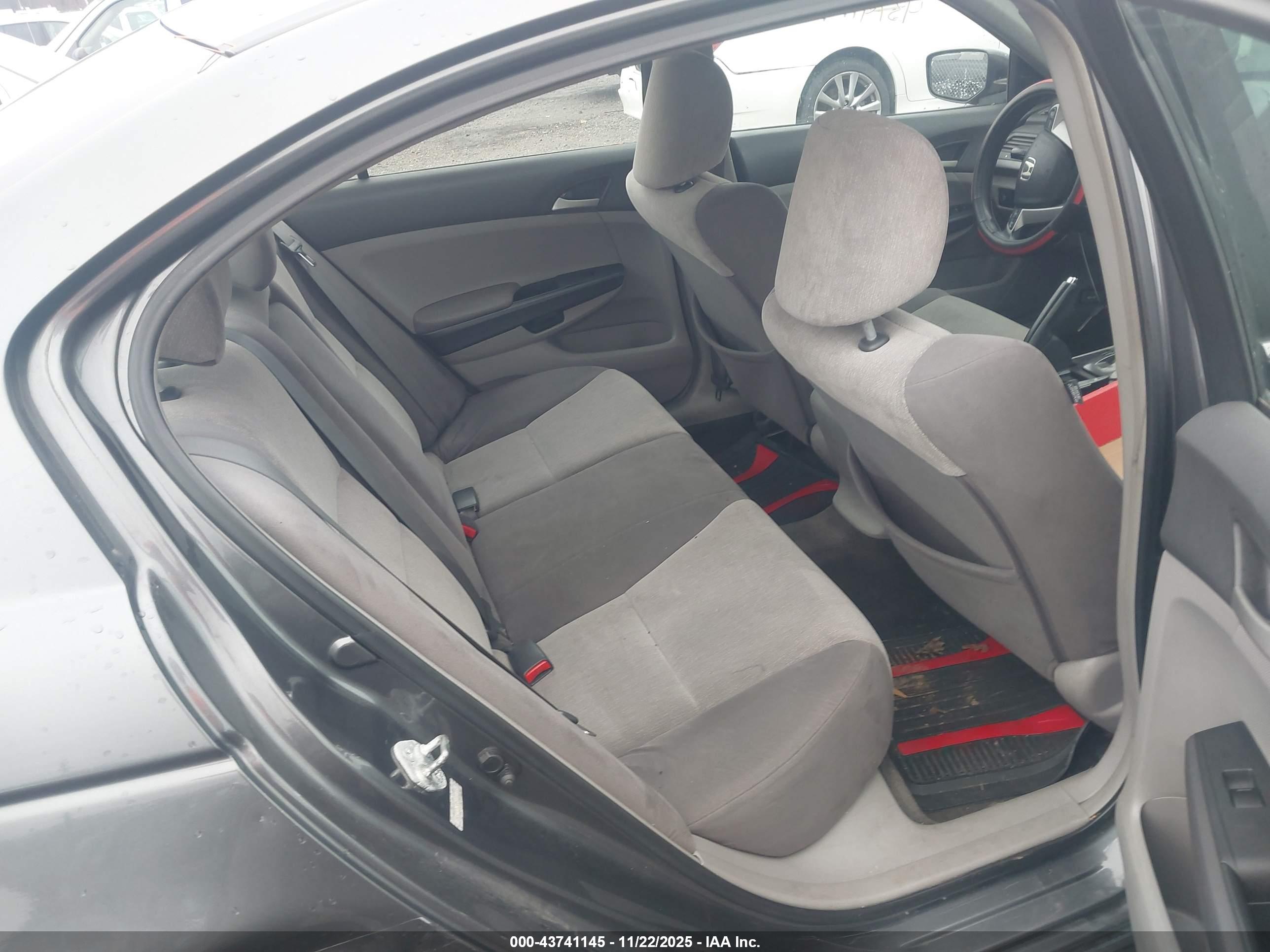 HONDA ACCORD image 8