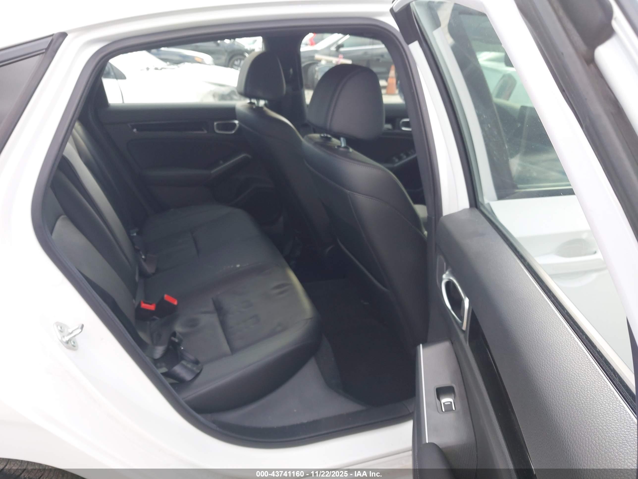 HONDA CIVIC image 8