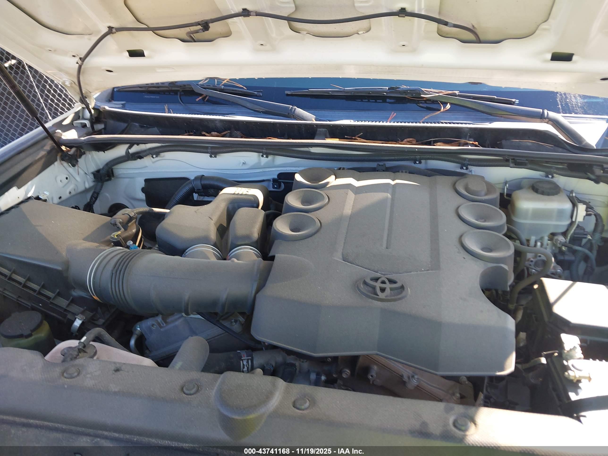 TOYOTA 4RUNNER image 10