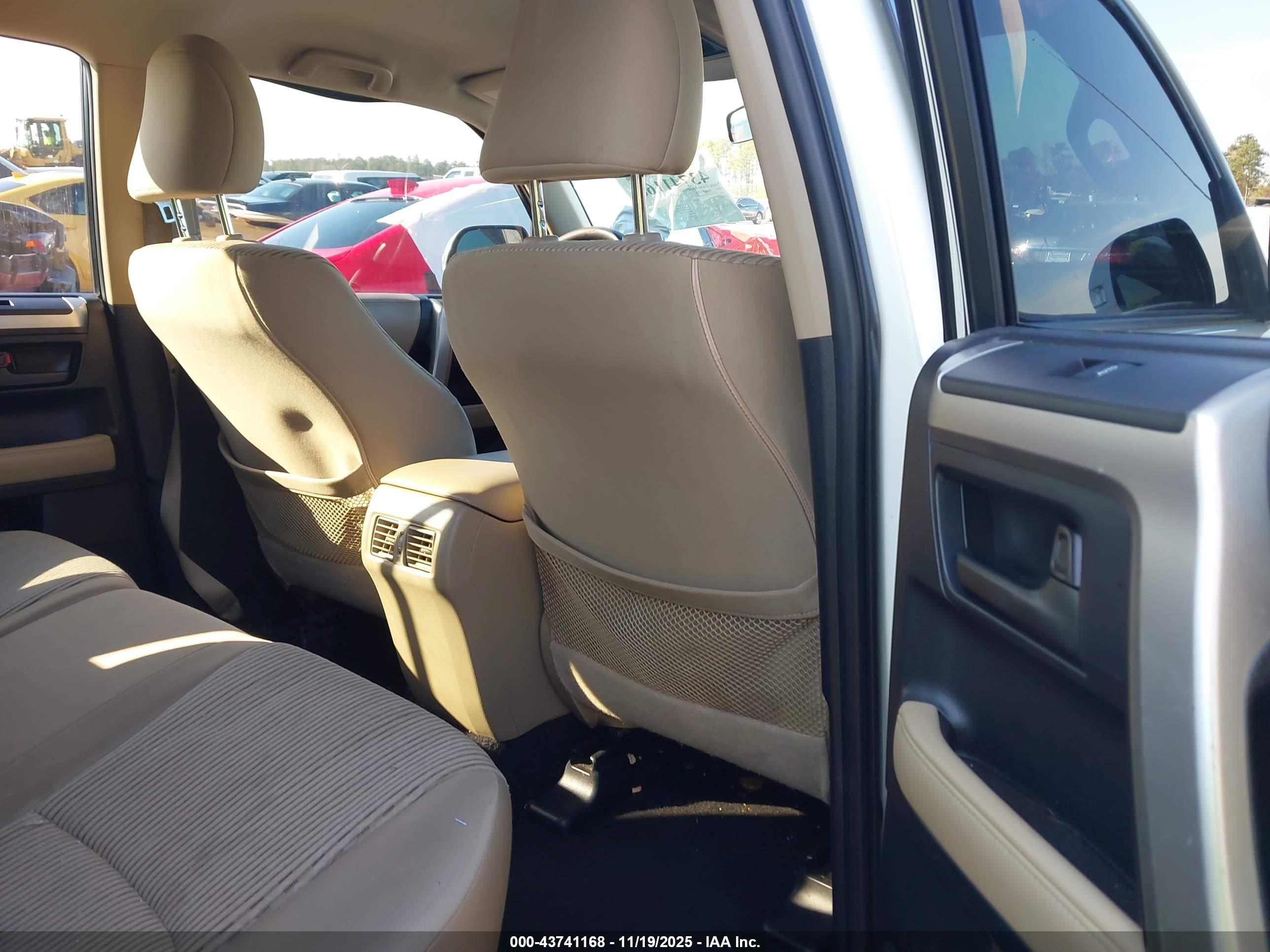TOYOTA 4RUNNER image 8
