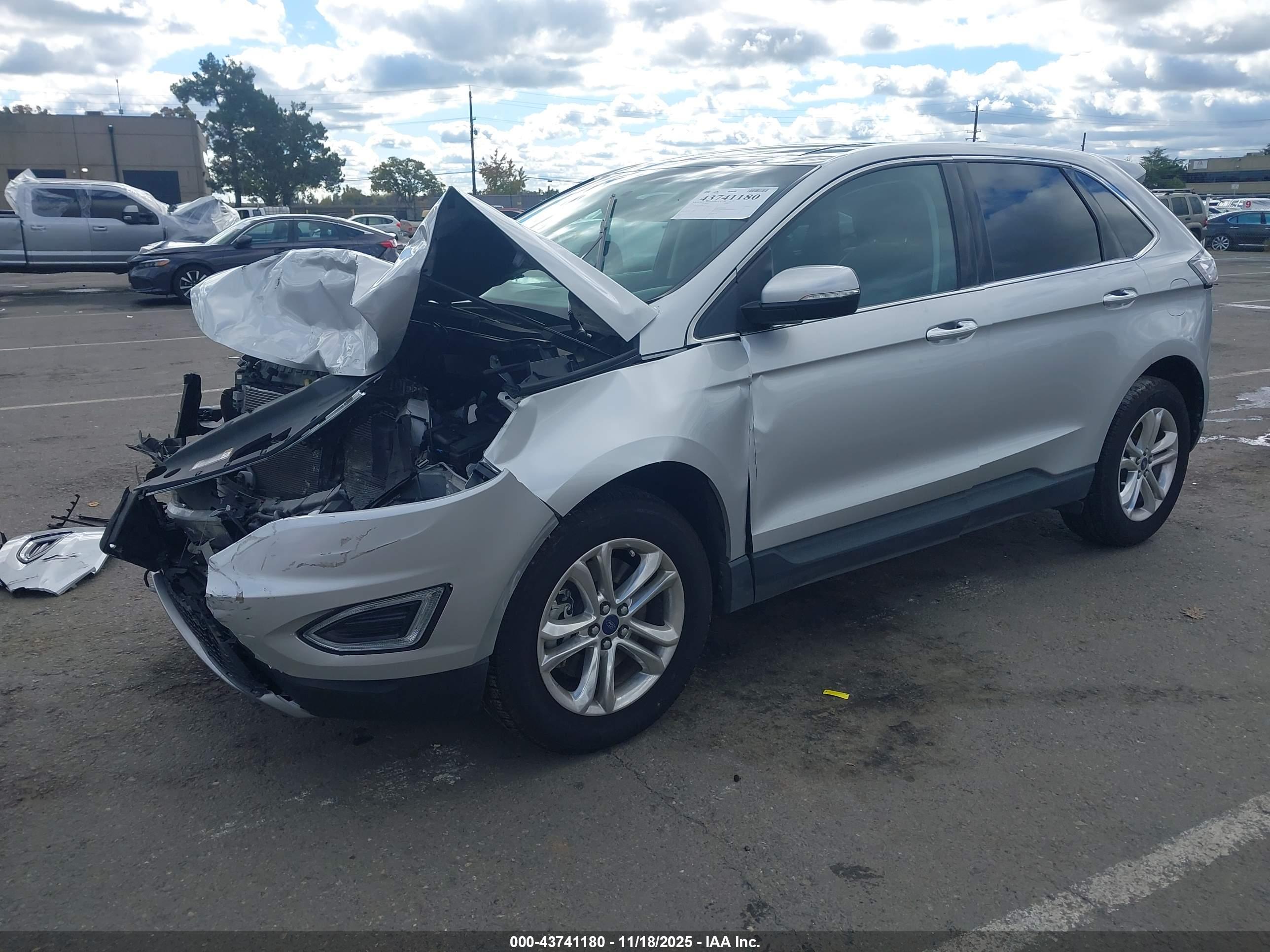FORD EDGE image 2
