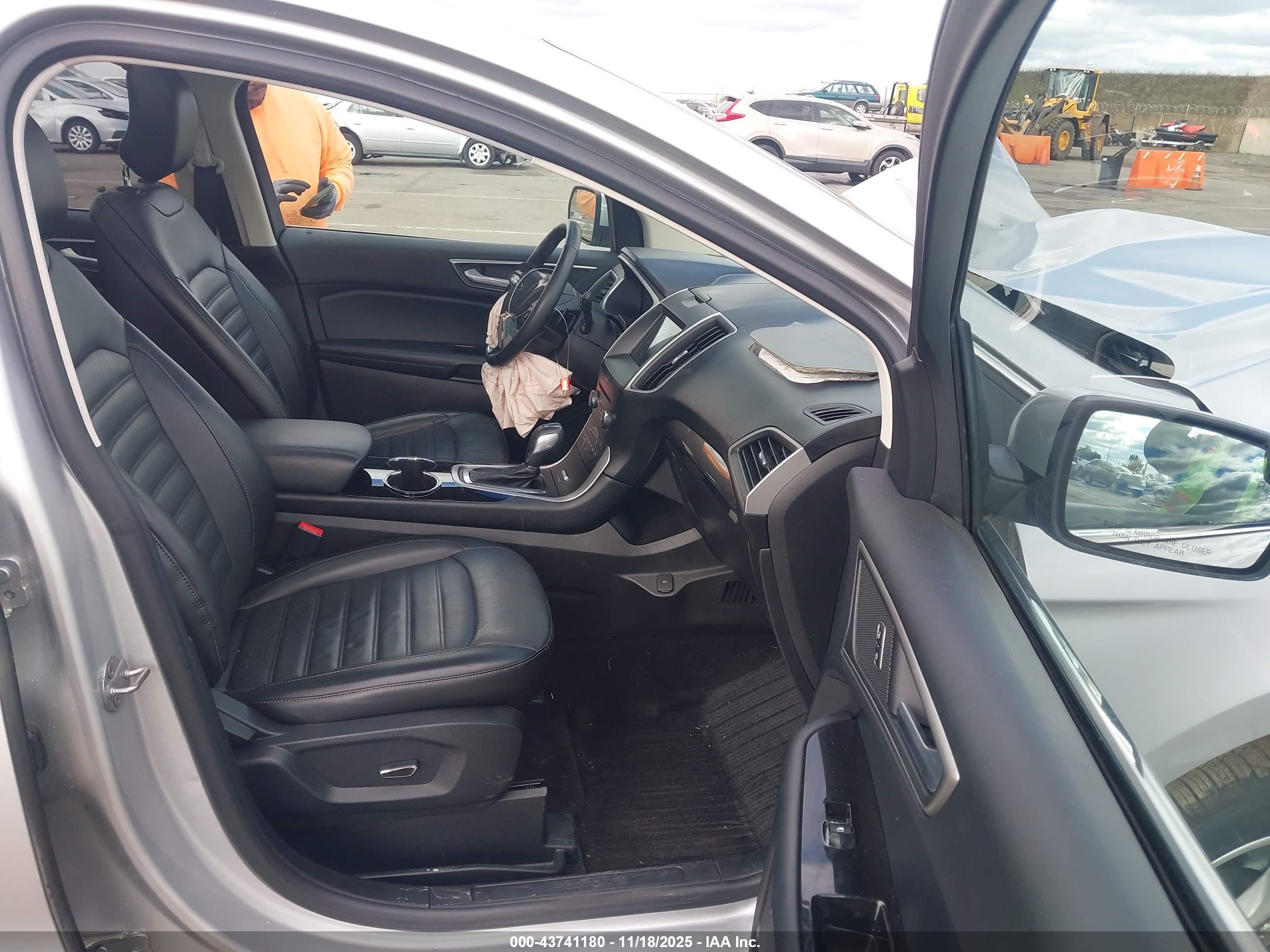 FORD EDGE image 5