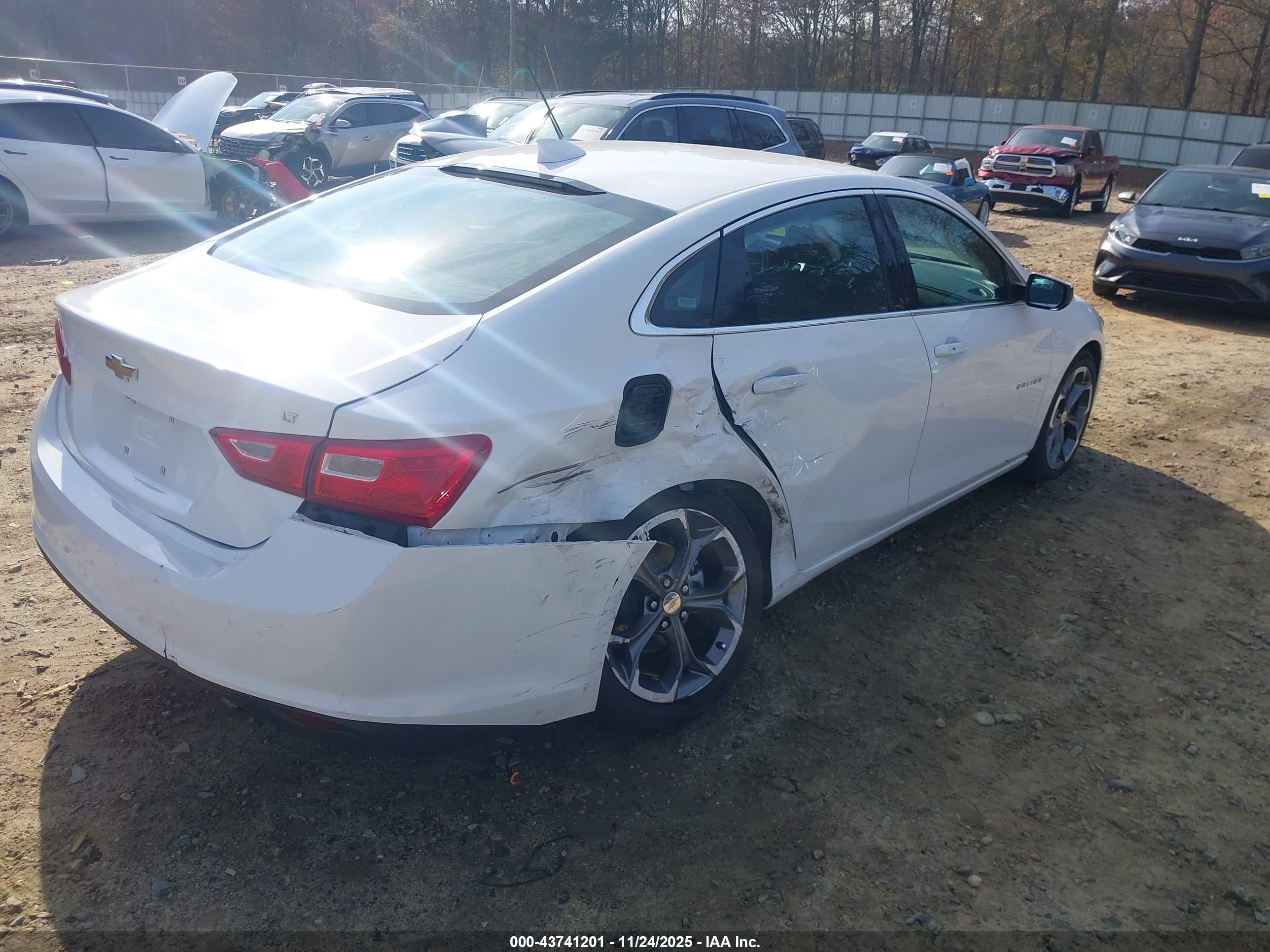 CHEVROLET MALIBU image 6