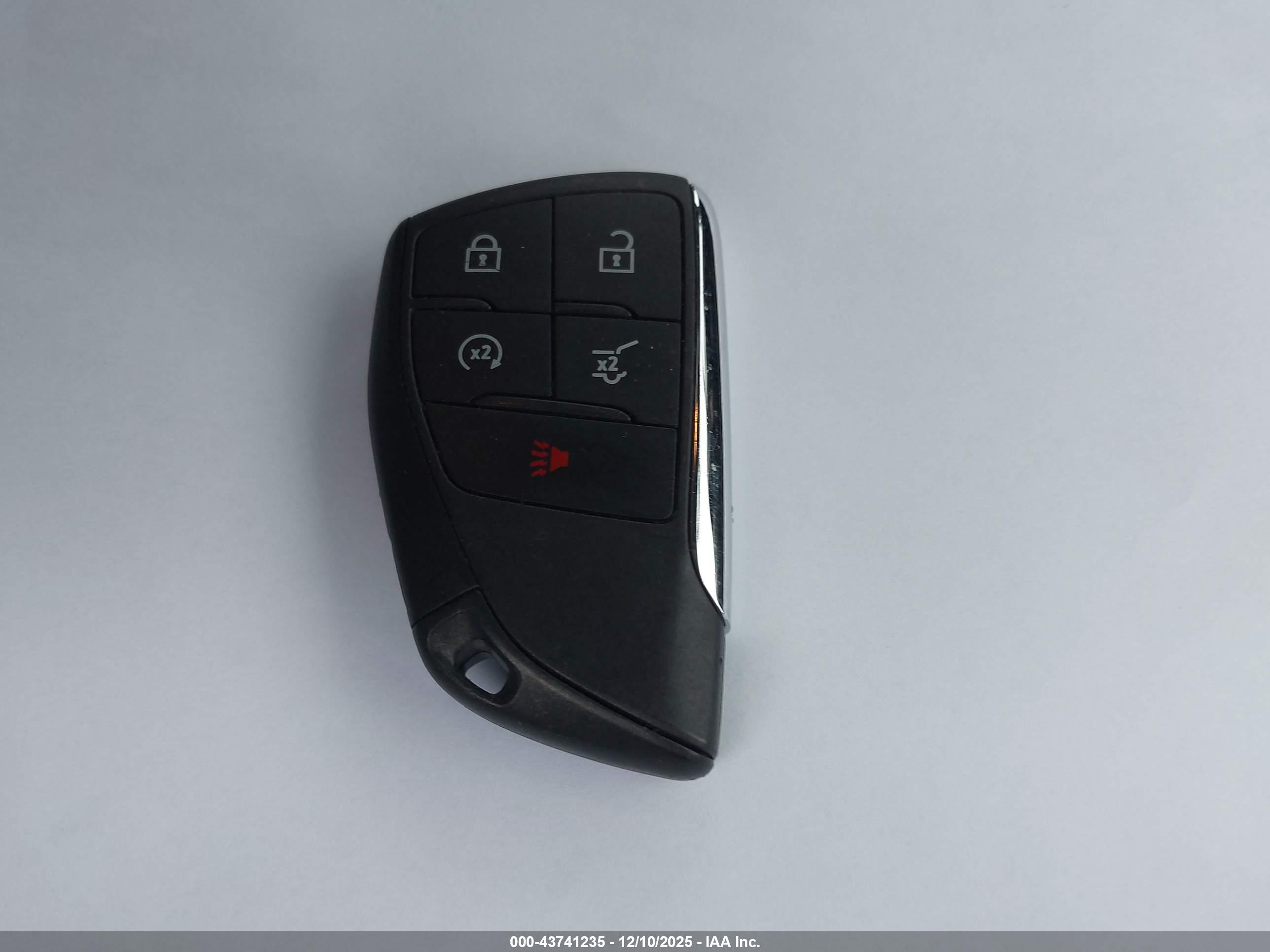 CHEVROLET EQUINOX image 11