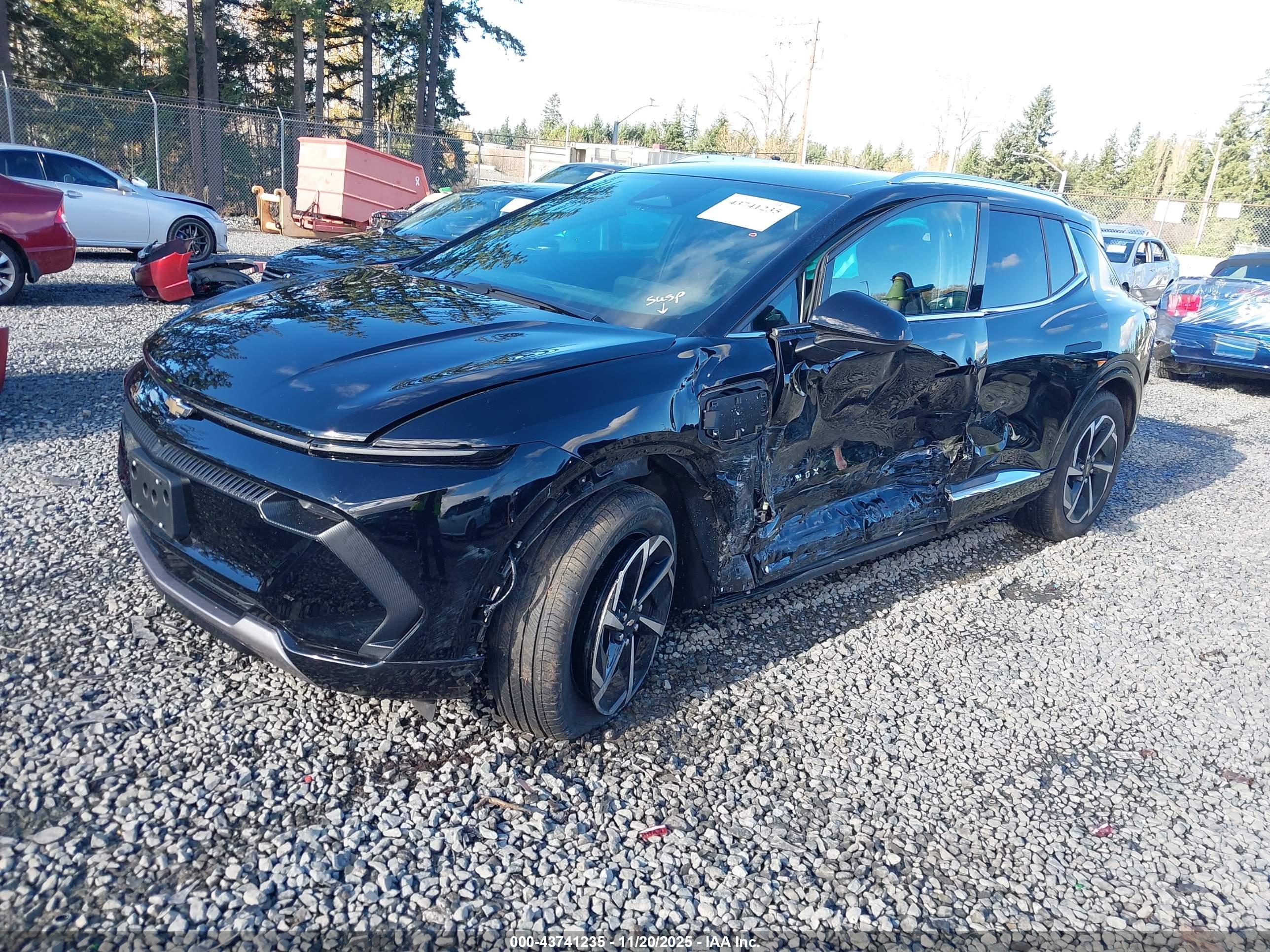 CHEVROLET EQUINOX image 2