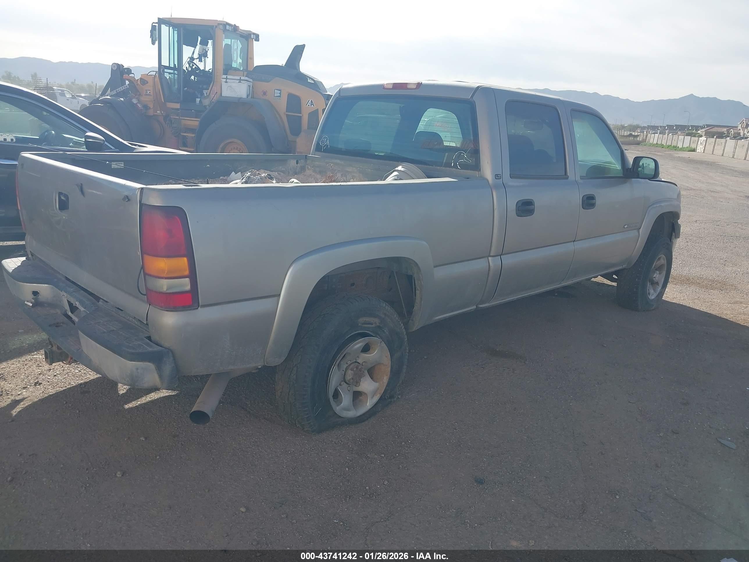CHEVROLET SILVERADO image 4