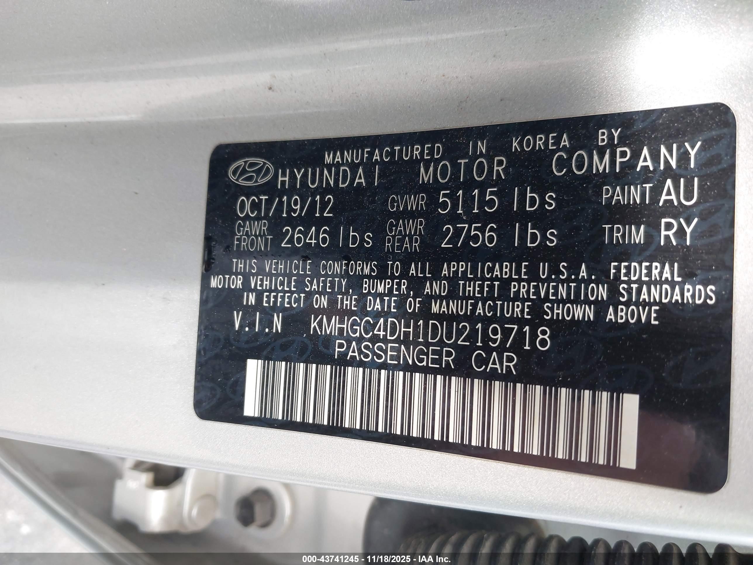 HYUNDAI GENESIS image 9