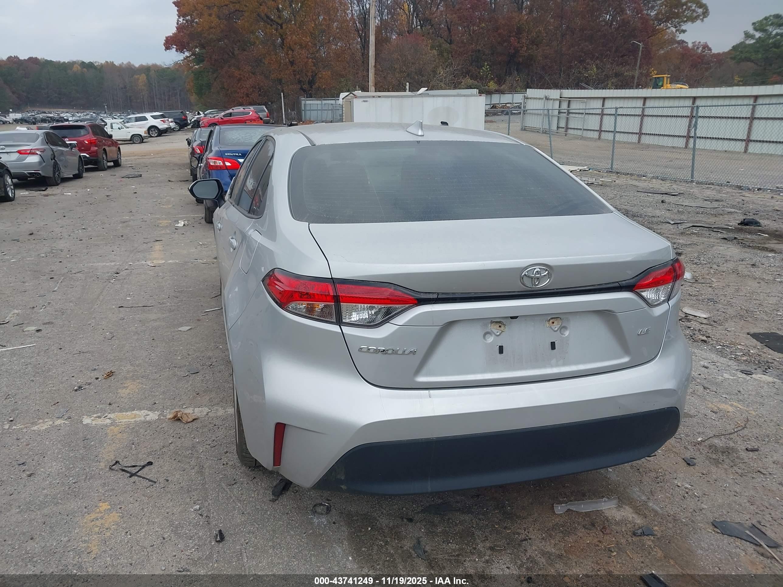 TOYOTA COROLLA image 3