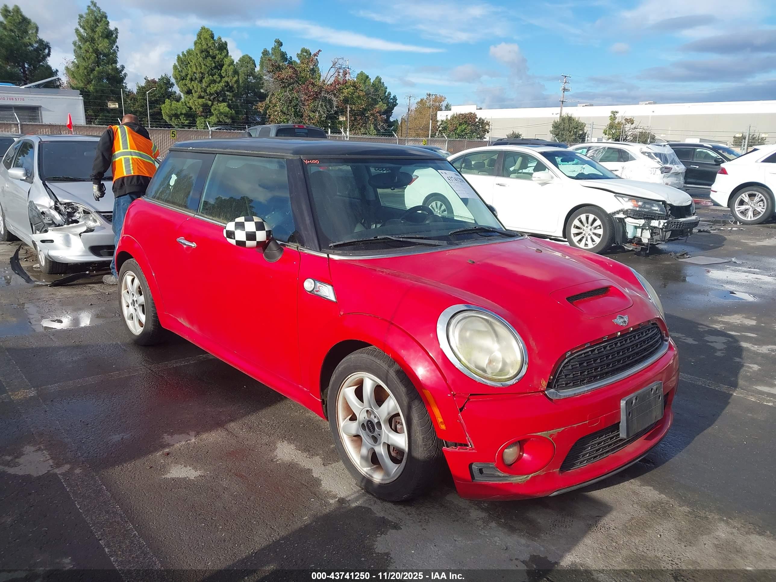 MINI COOPER image 6