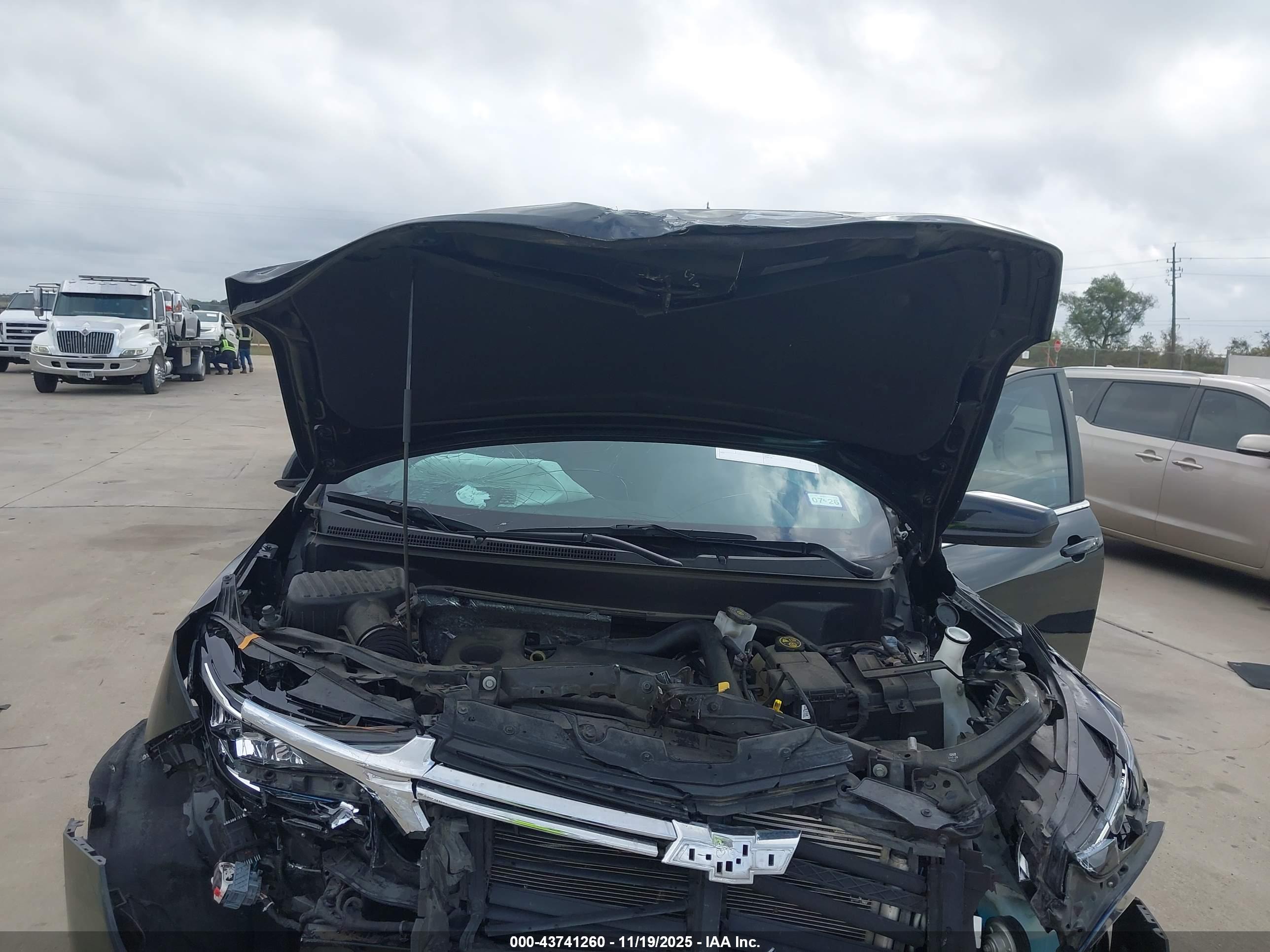 CHEVROLET EQUINOX image 10
