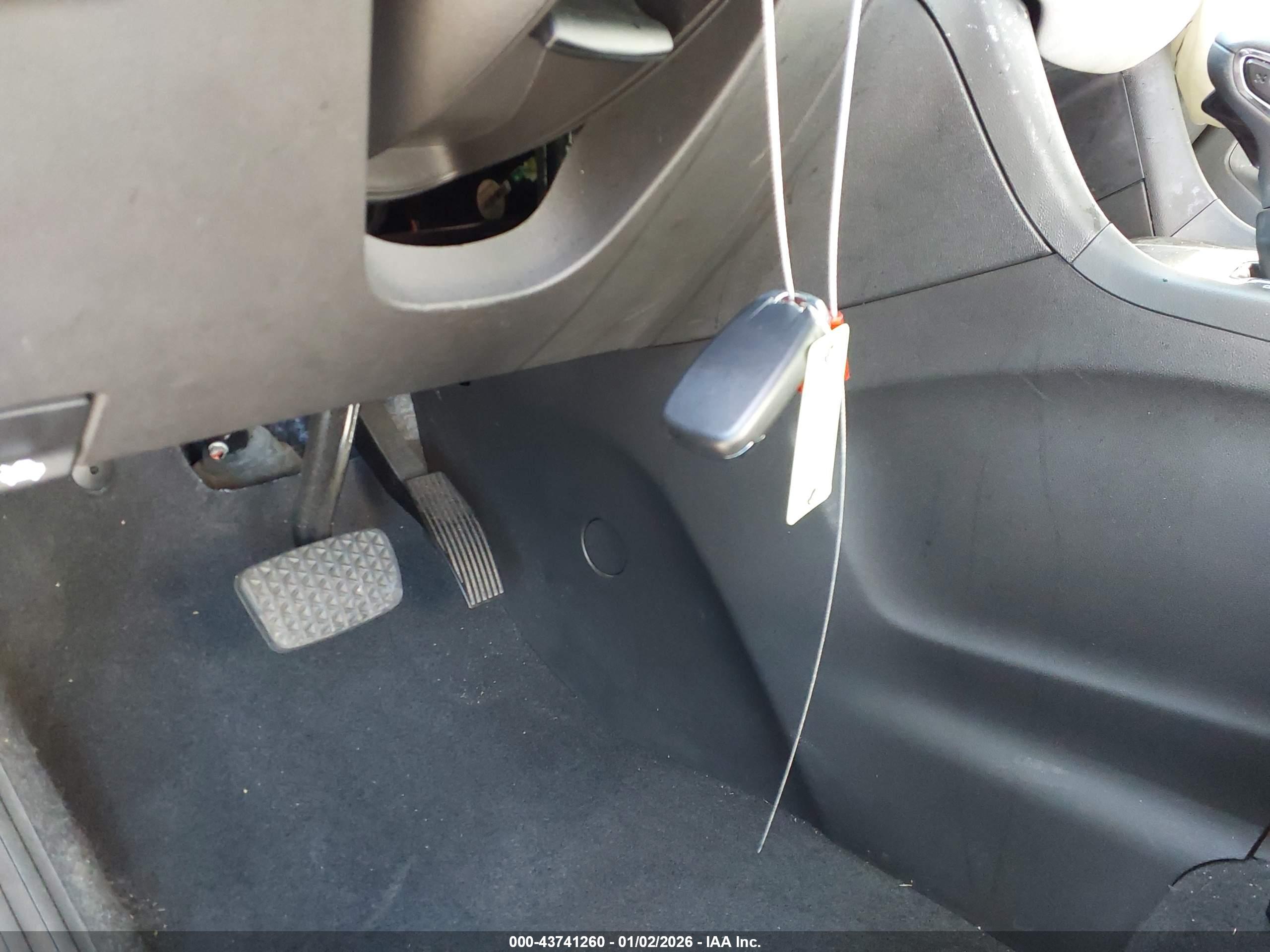 CHEVROLET EQUINOX image 11