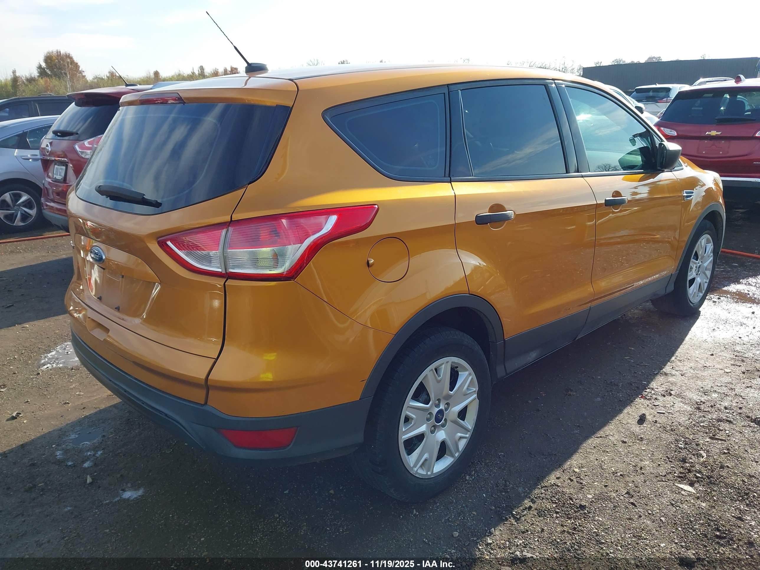 FORD ESCAPE image 4