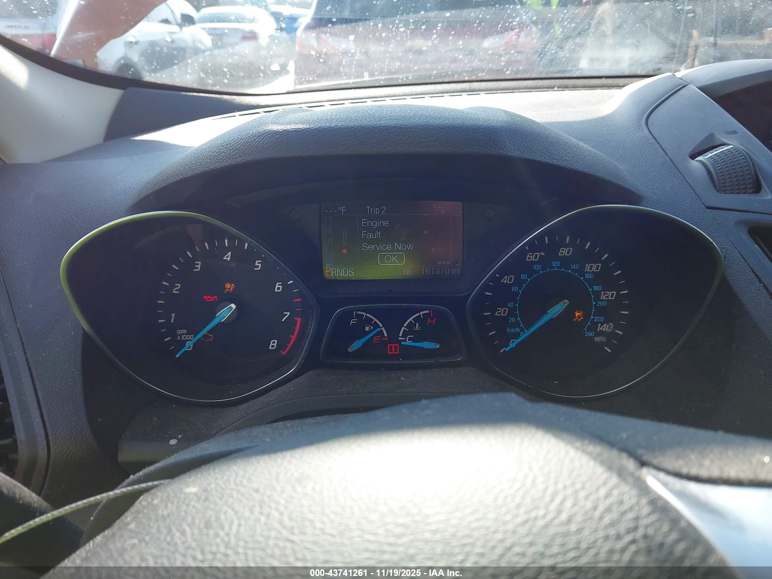 FORD ESCAPE image 7
