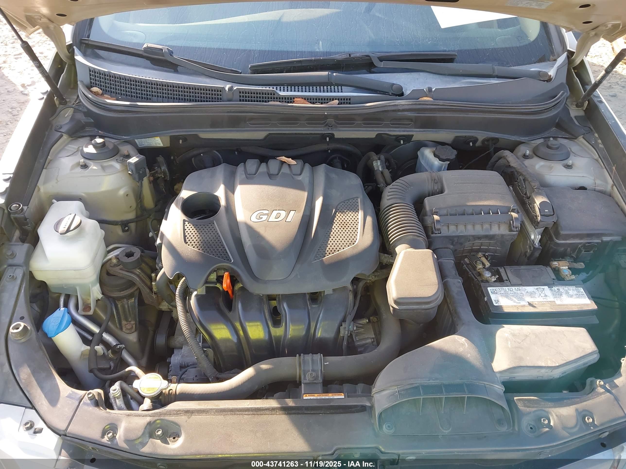 HYUNDAI SONATA image 10