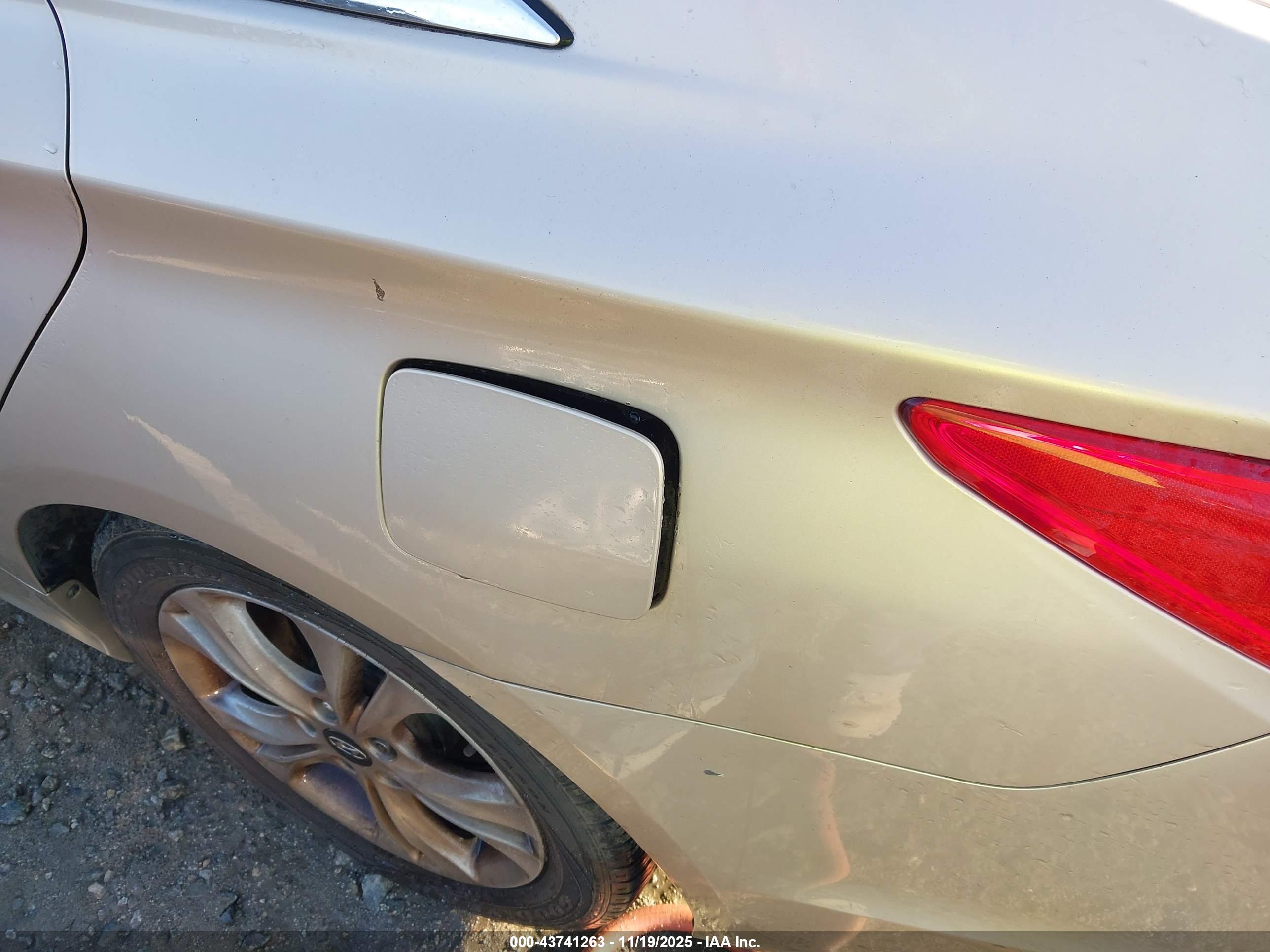 HYUNDAI SONATA image 6