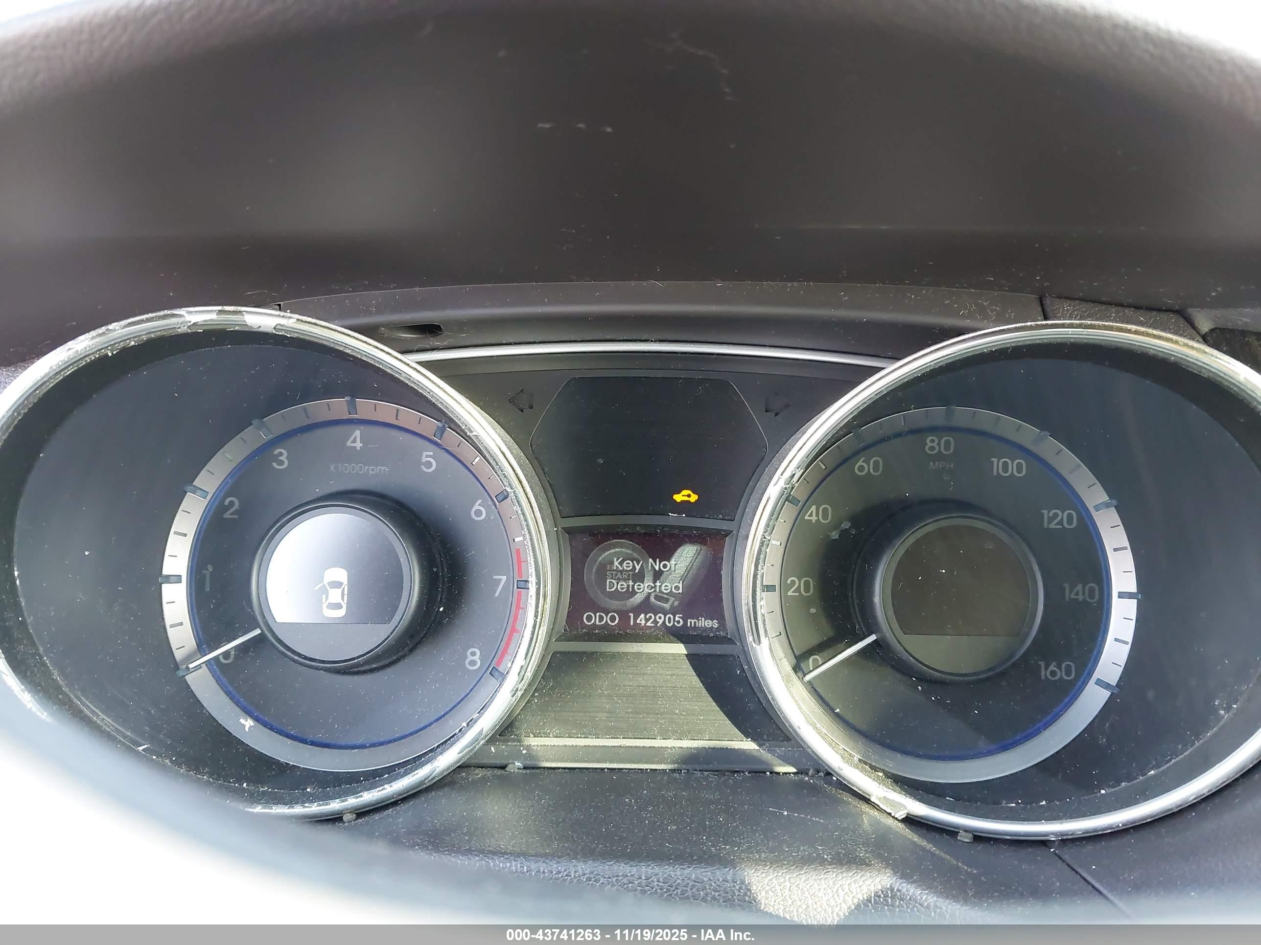 HYUNDAI SONATA image 7
