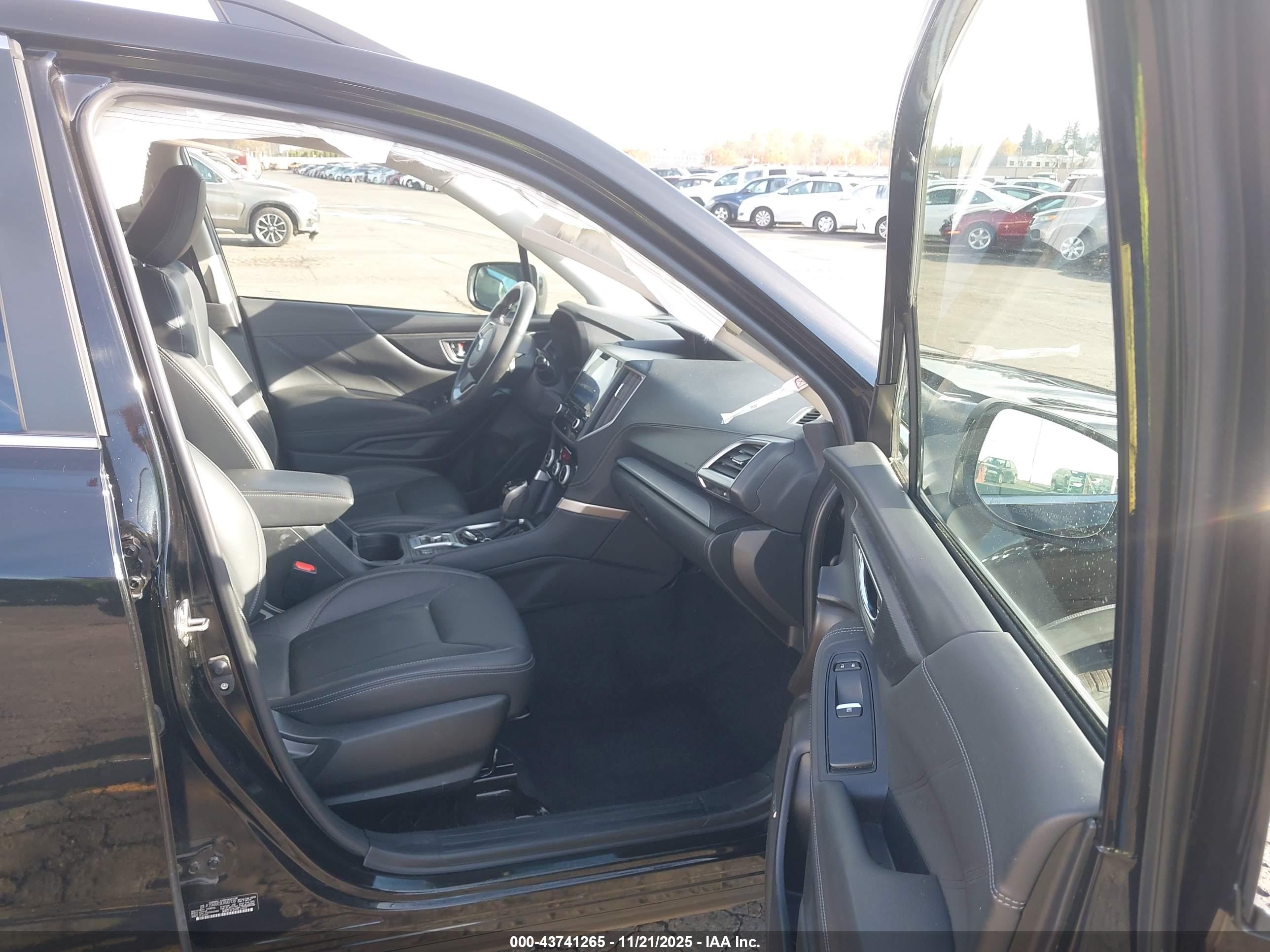 SUBARU FORESTER image 5